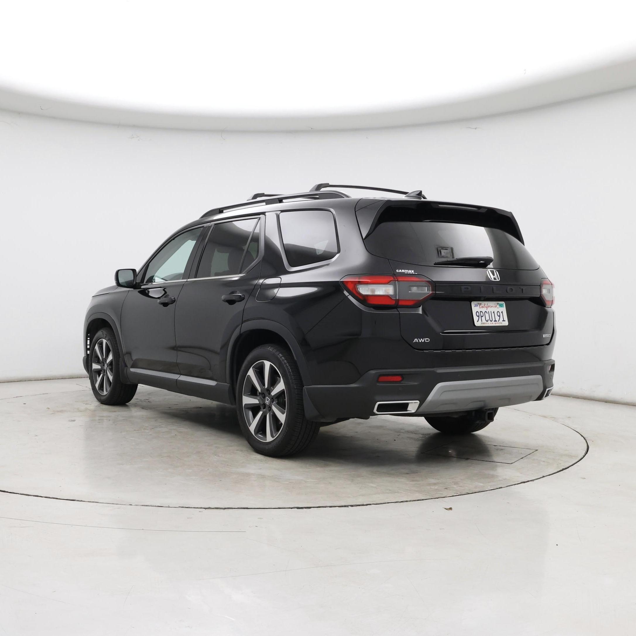 Thumbnail: 2023 Honda Pilot - 2