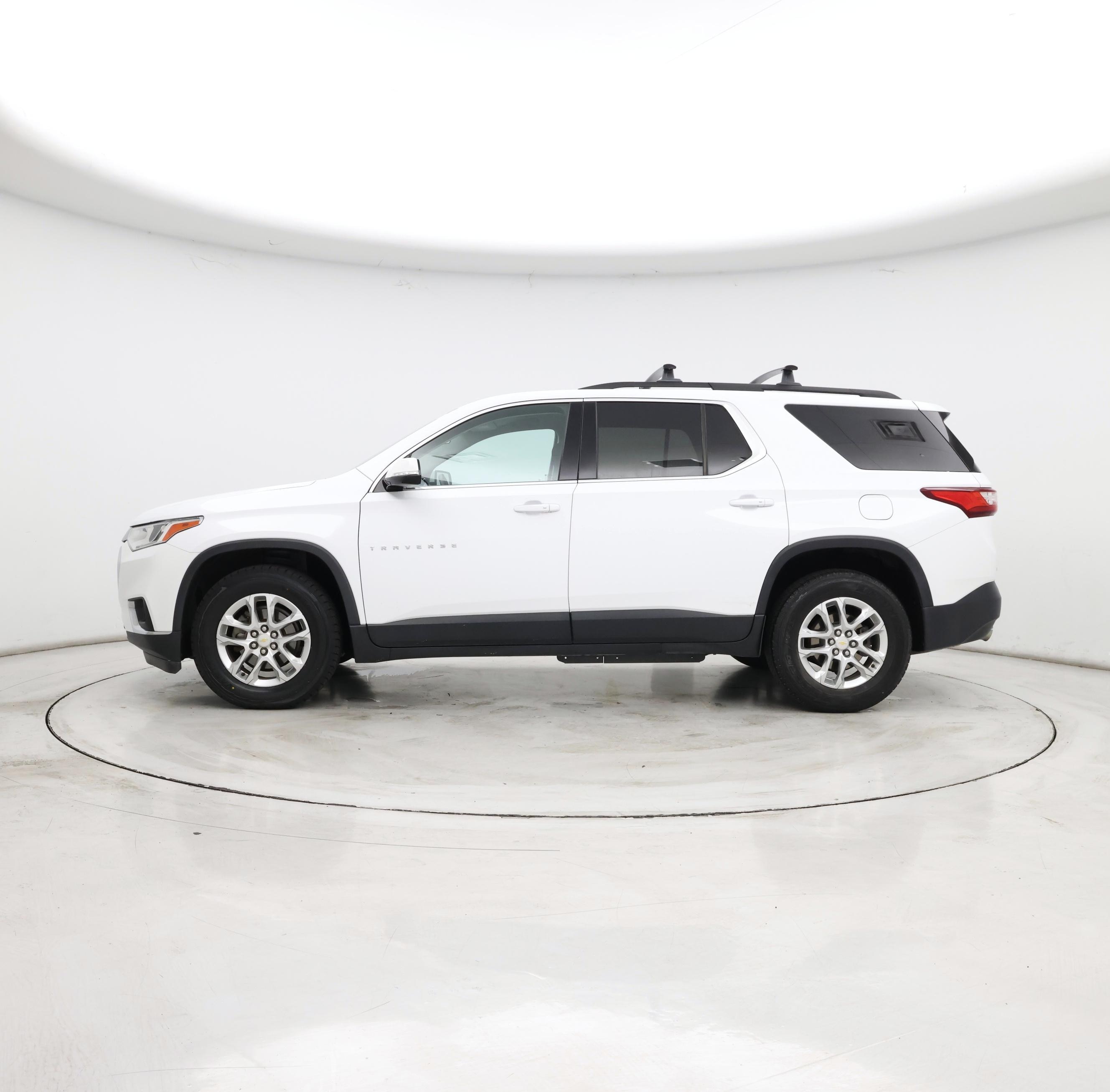 Thumbnail: 2020 Chevrolet Traverse - 3