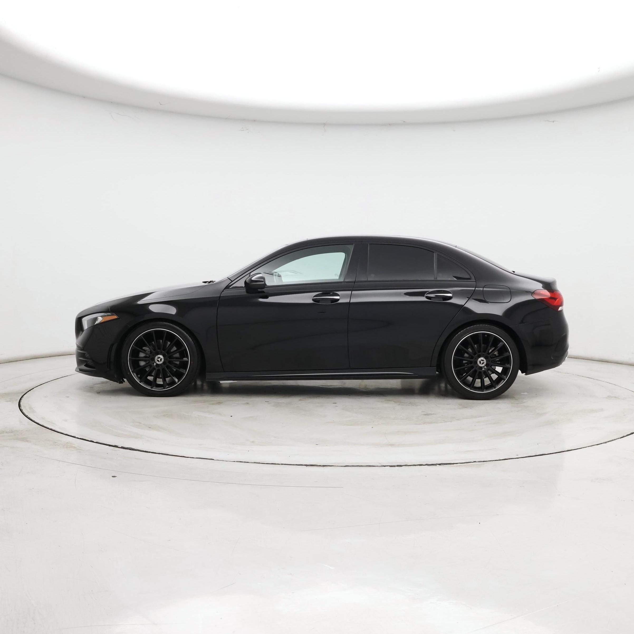 Thumbnail: 2022 Mercedes-Benz A-Class - 3