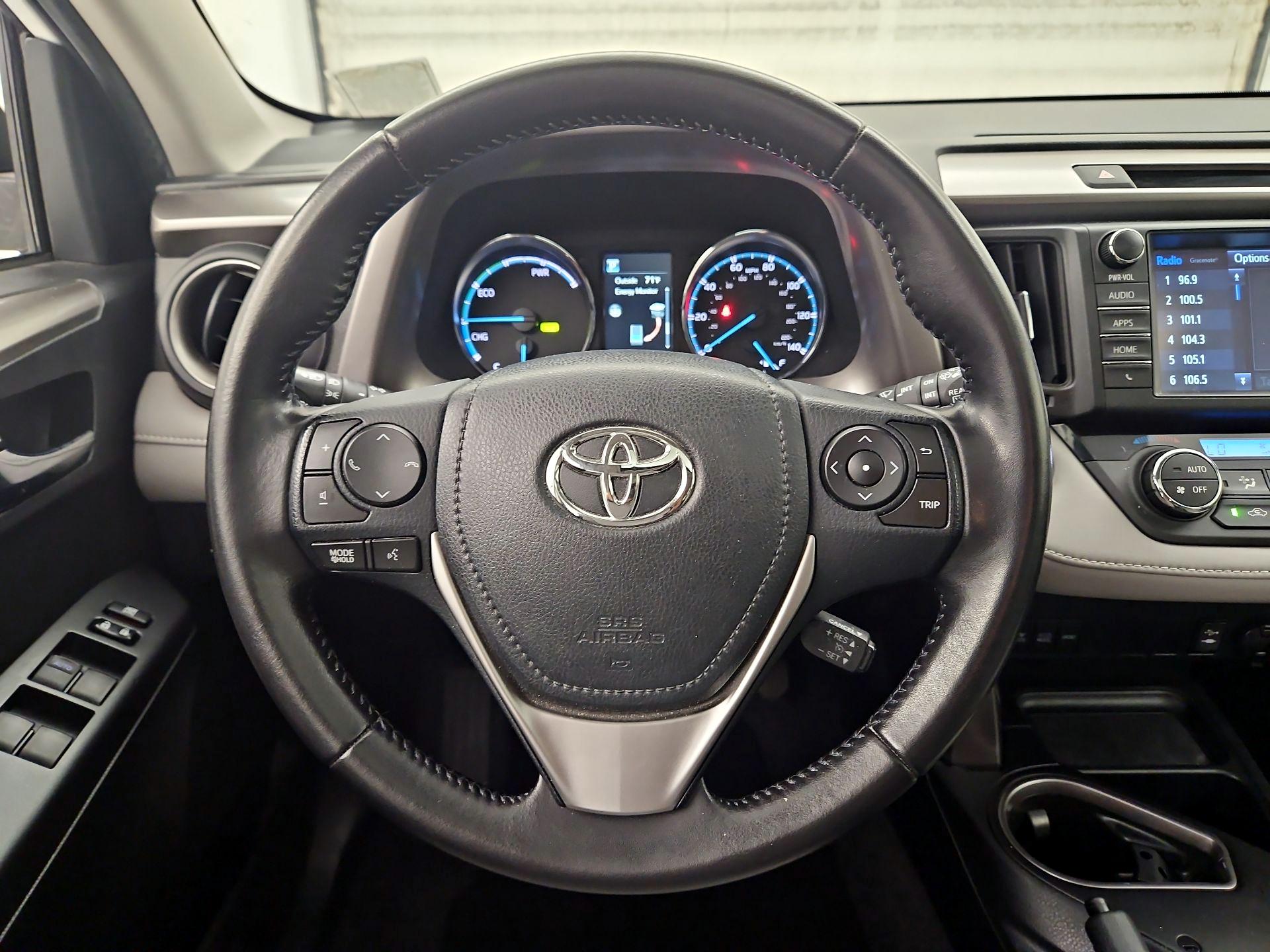 Thumbnail: 2016 Toyota RAV4 - 10