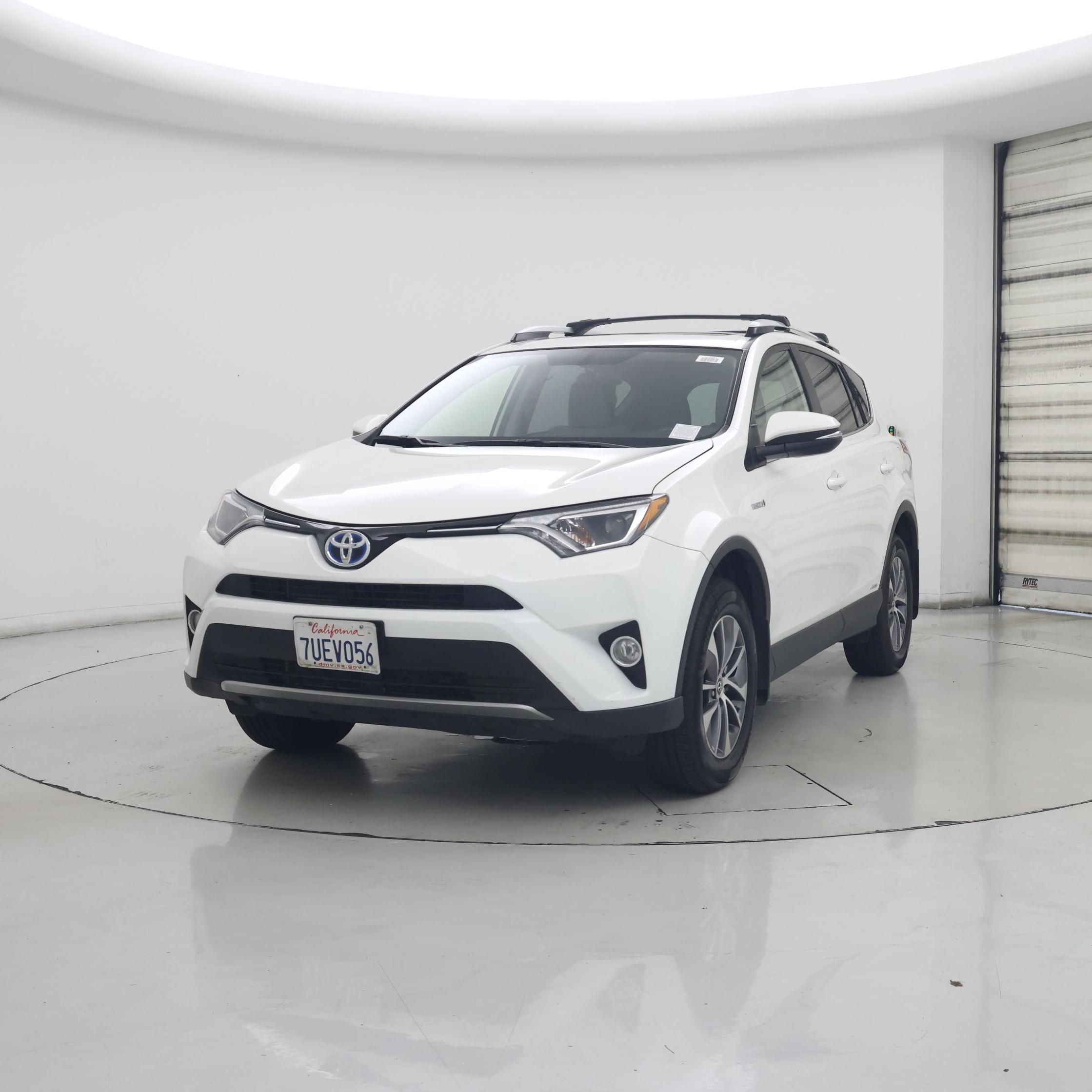Thumbnail: 2016 Toyota RAV4 - 4