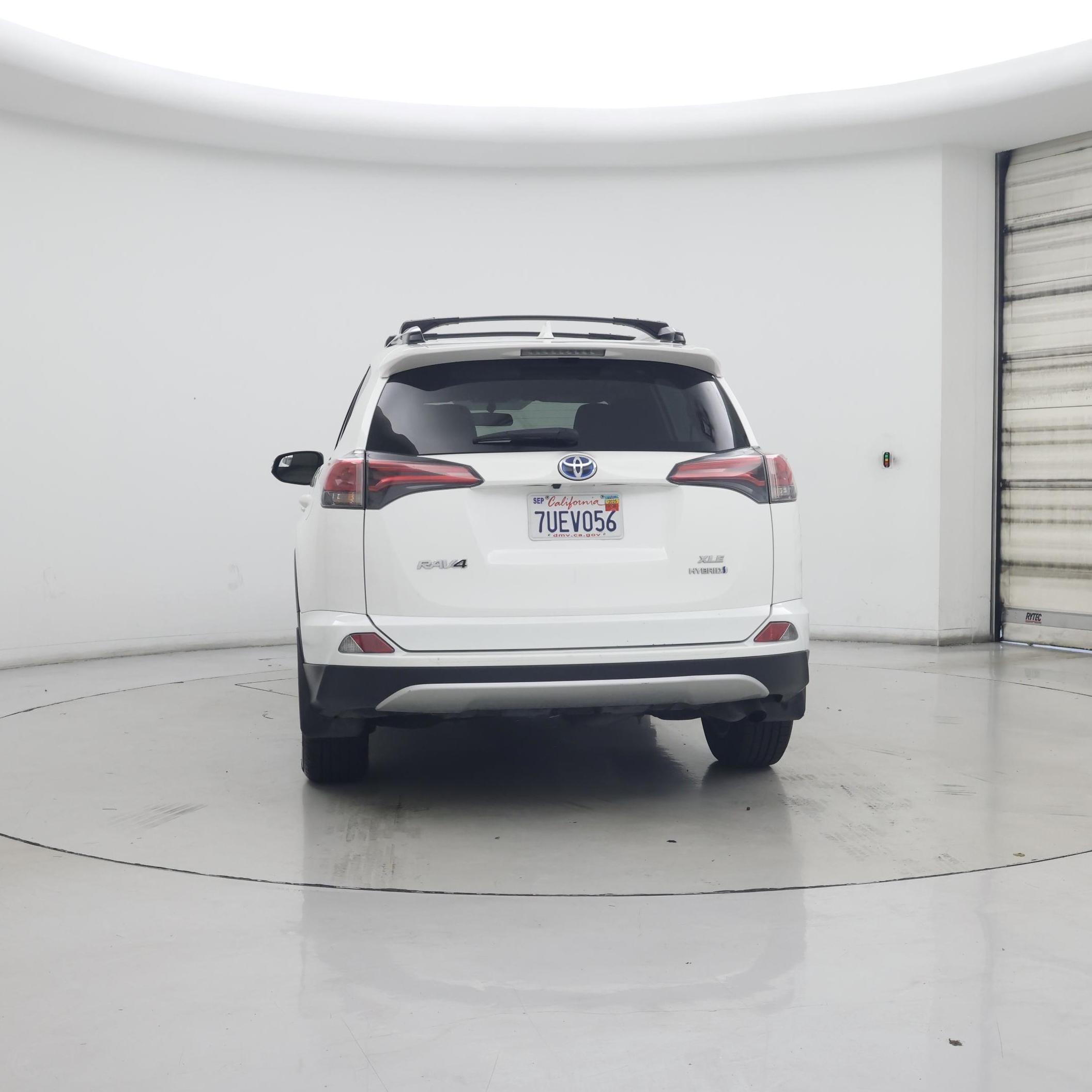 Thumbnail: 2016 Toyota RAV4 - 6