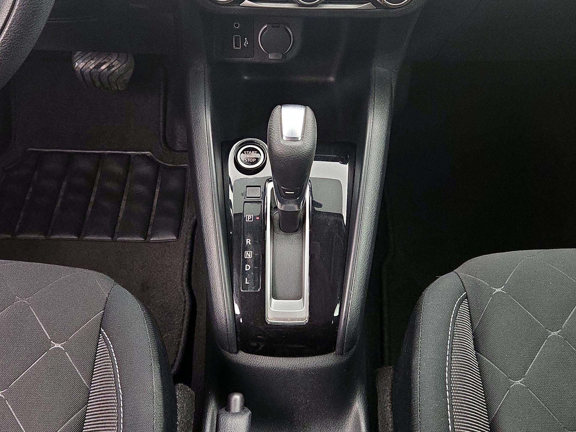 Thumbnail: 2020 Nissan Kicks - 17