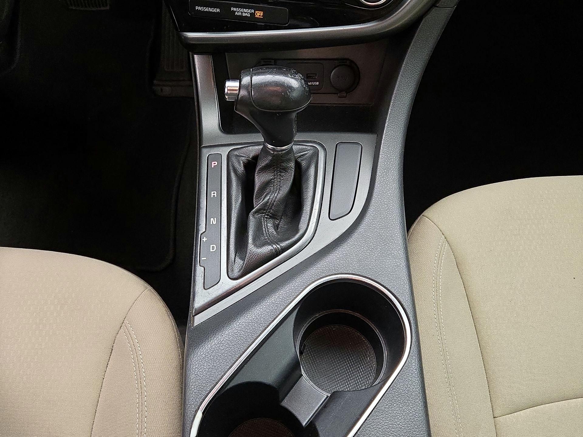 Thumbnail: 2015 Kia Optima - 16