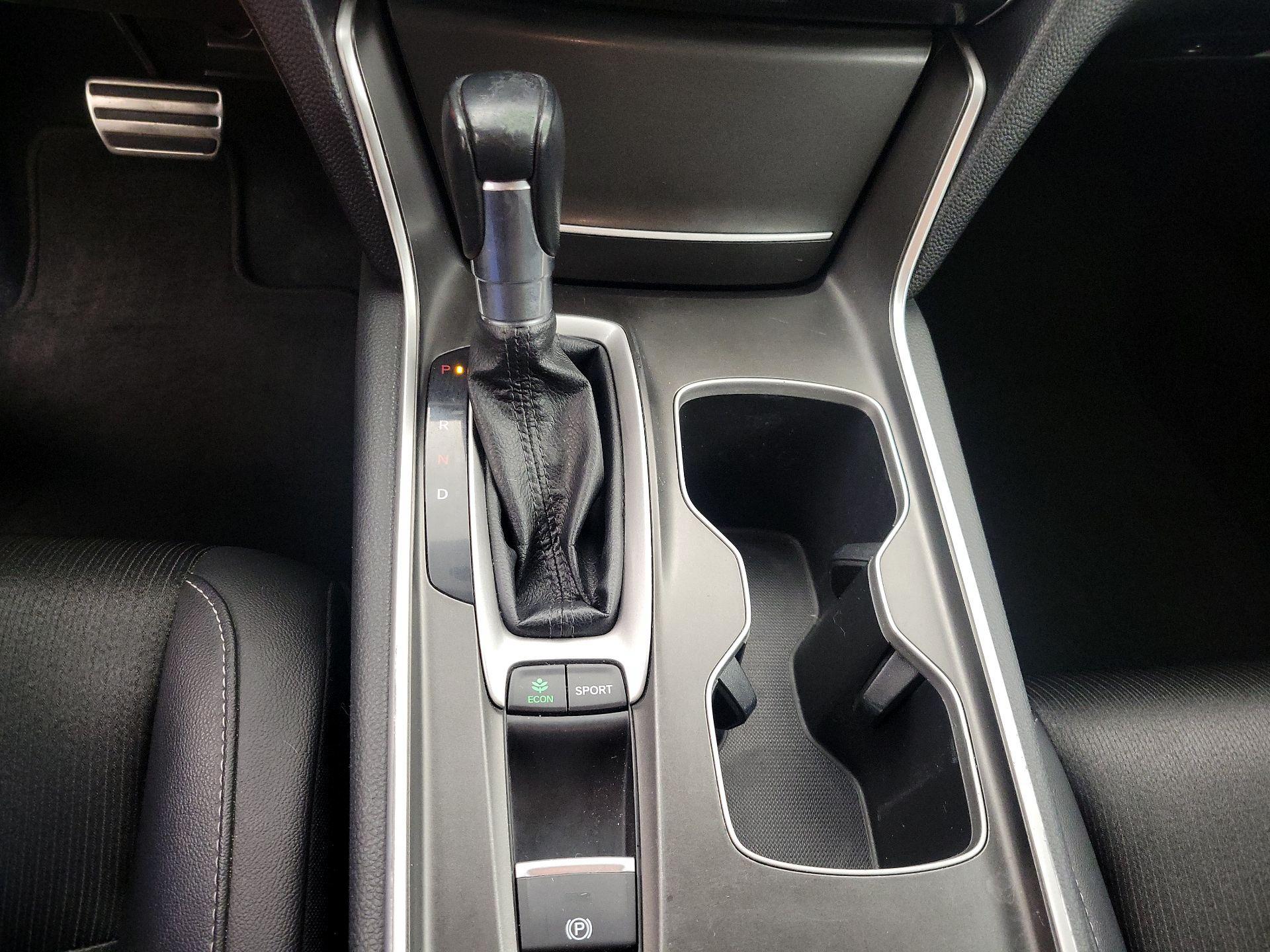 Thumbnail: 2019 Honda Accord - 17