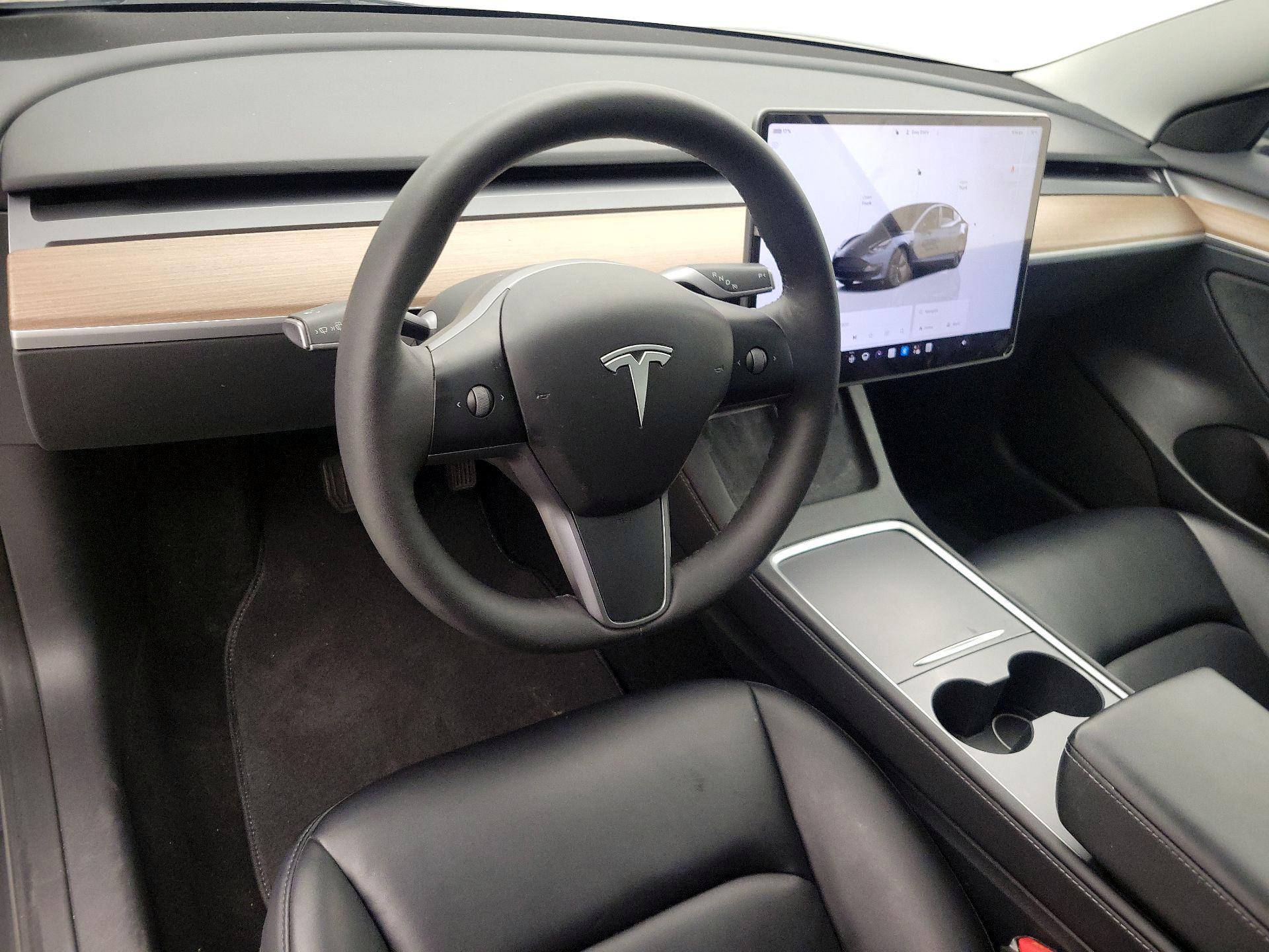 Thumbnail: 2023 Tesla Model 3 - 9