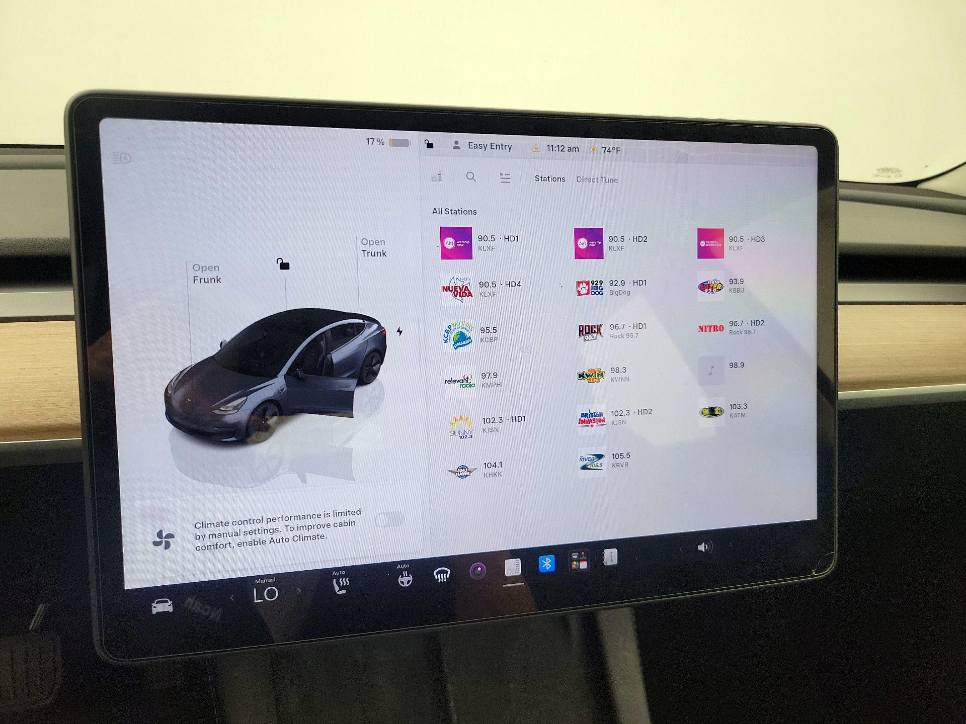 Thumbnail: 2023 Tesla Model 3 - 15