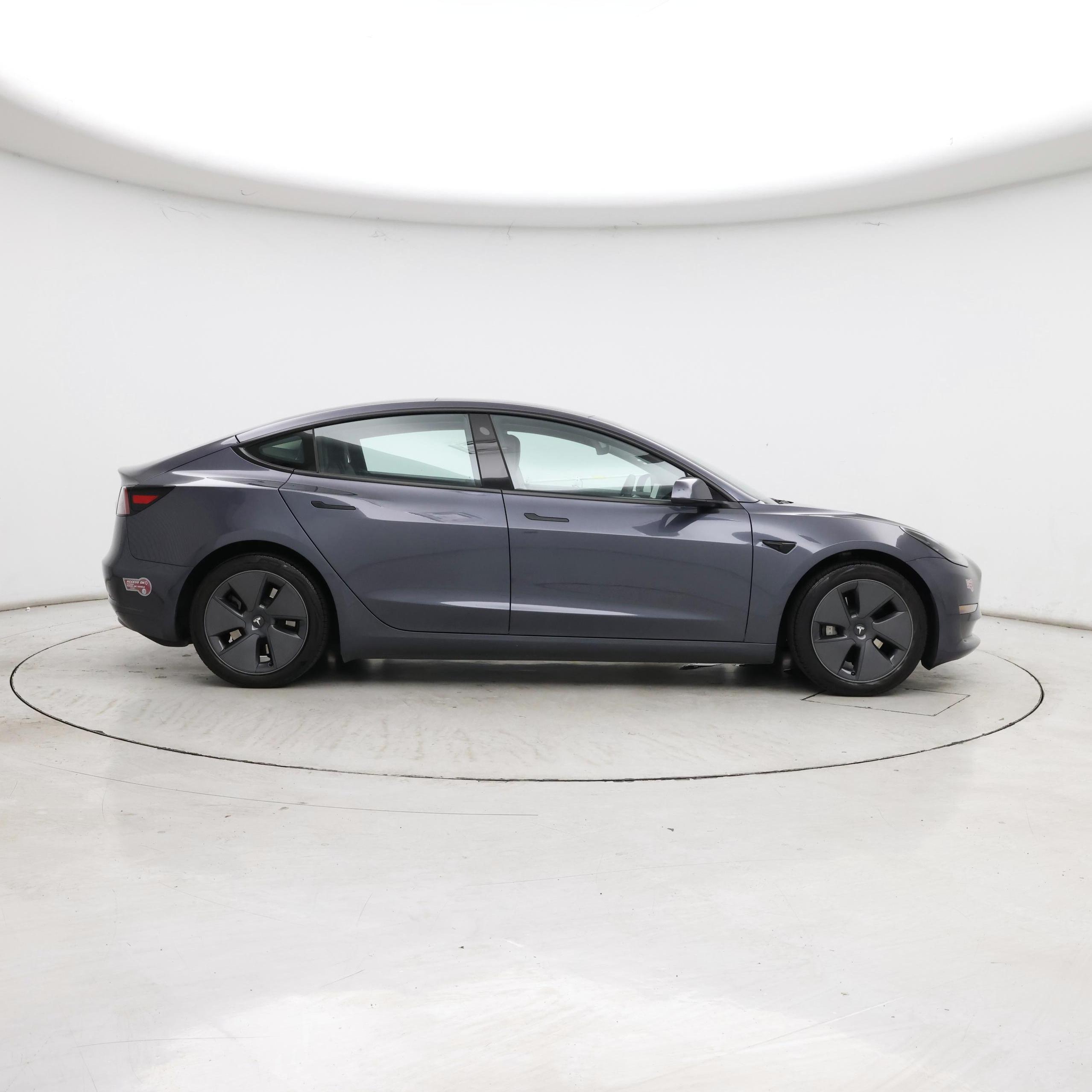 Thumbnail: 2023 Tesla Model 3 - 7