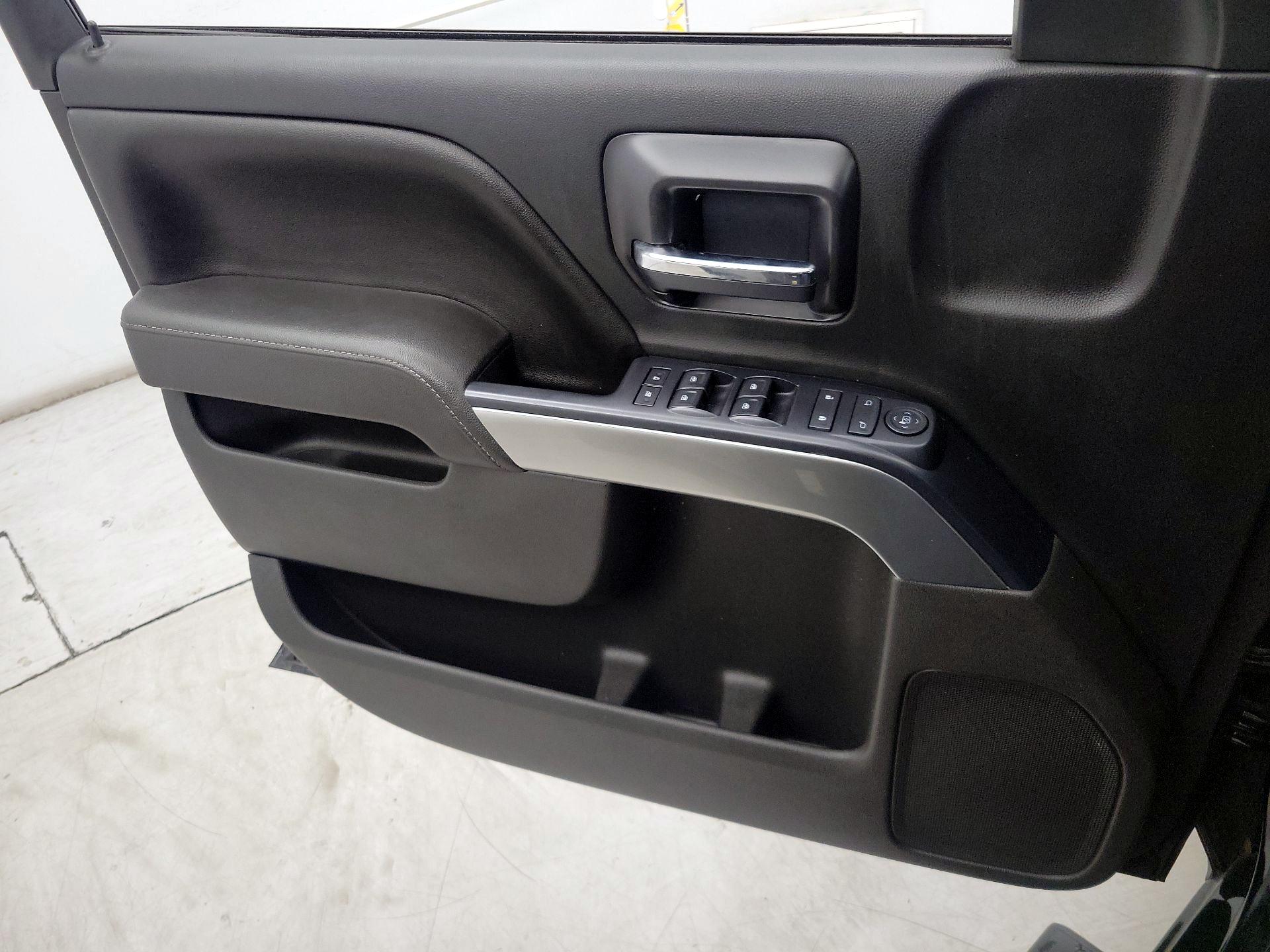 Thumbnail: 2017 Chevrolet Silverado 1500 - 12