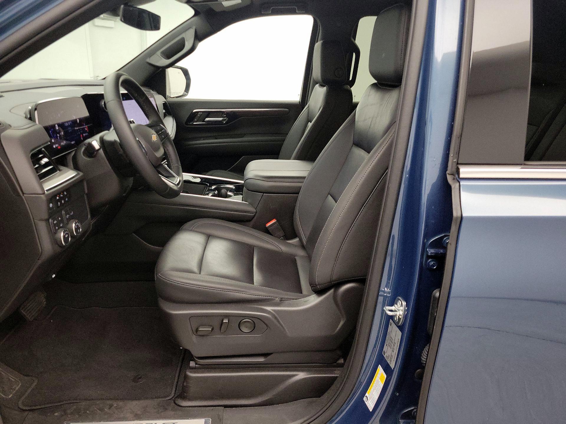 Thumbnail: 2025 Chevrolet Tahoe - 11