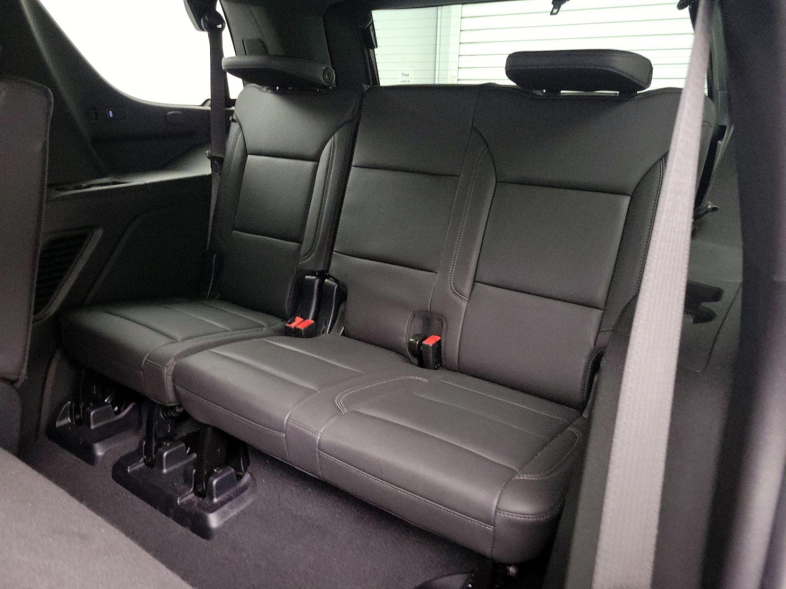 2025 Chevrolet Tahoe LT - Photo 22