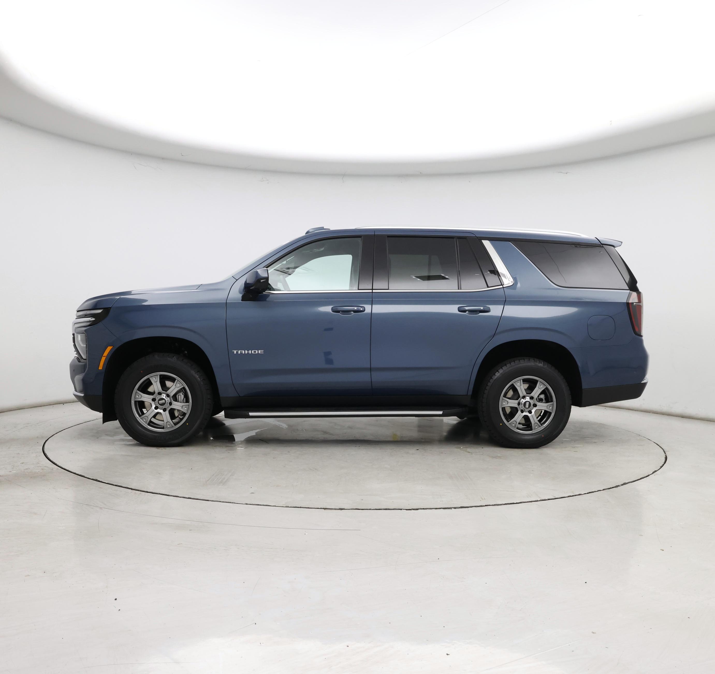 Thumbnail: 2025 Chevrolet Tahoe - 3