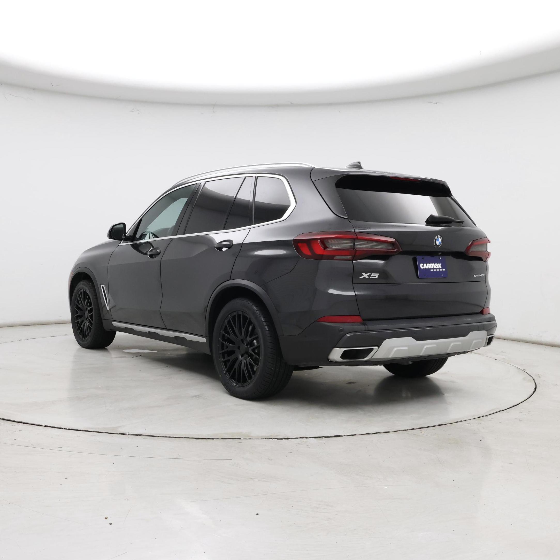 Thumbnail: 2022 BMW X5 - 2