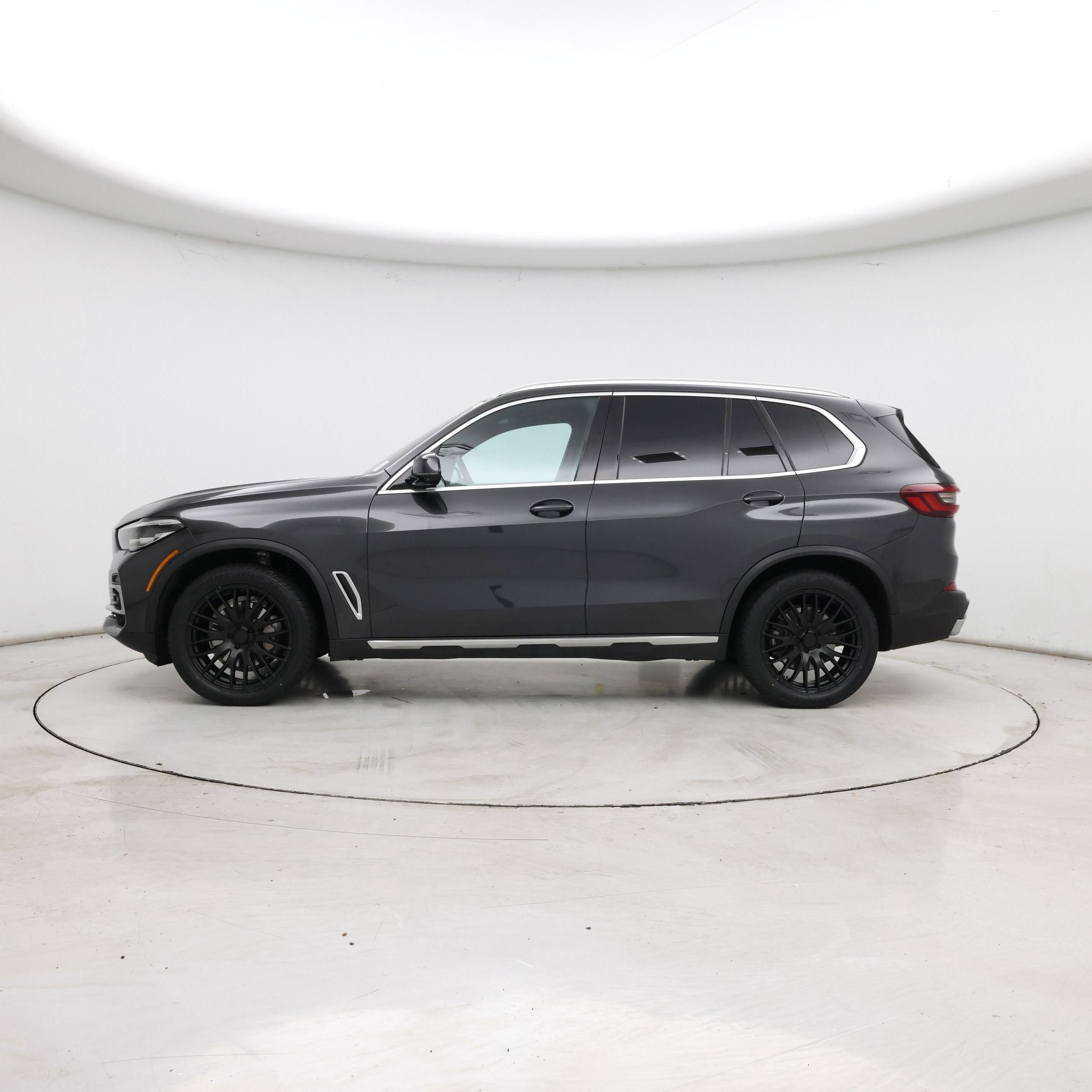 Thumbnail: 2022 BMW X5 - 3