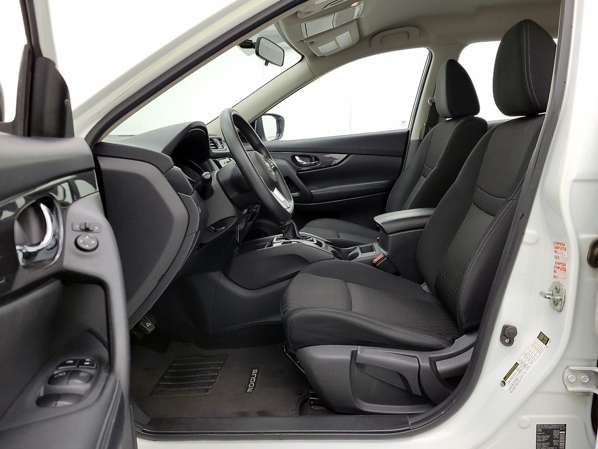 Thumbnail: 2018 Nissan Rogue - 11