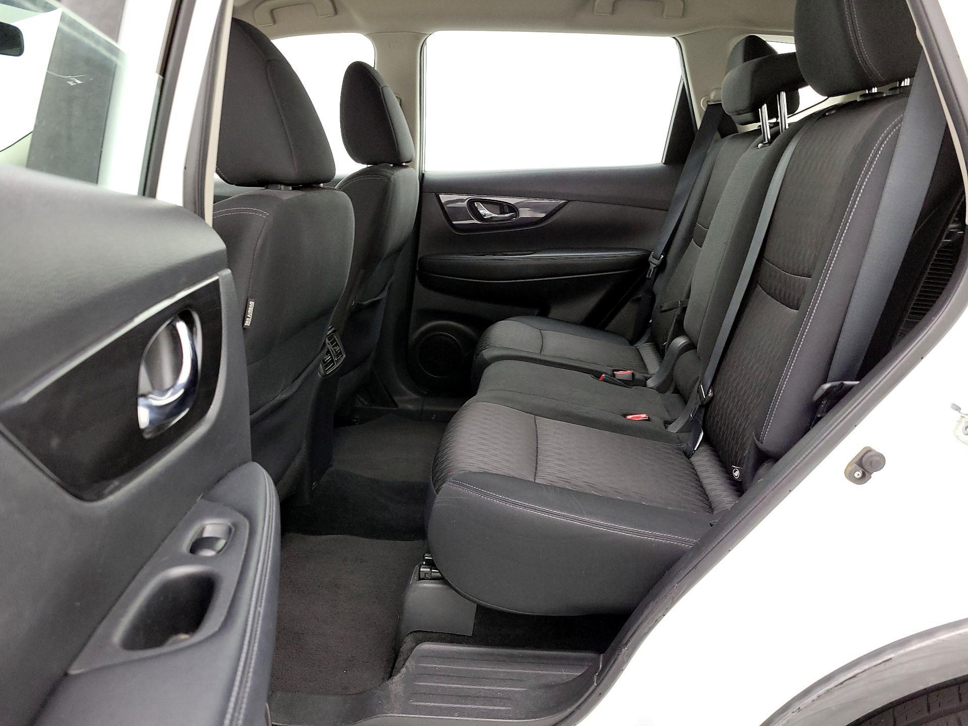 Thumbnail: 2018 Nissan Rogue - 19