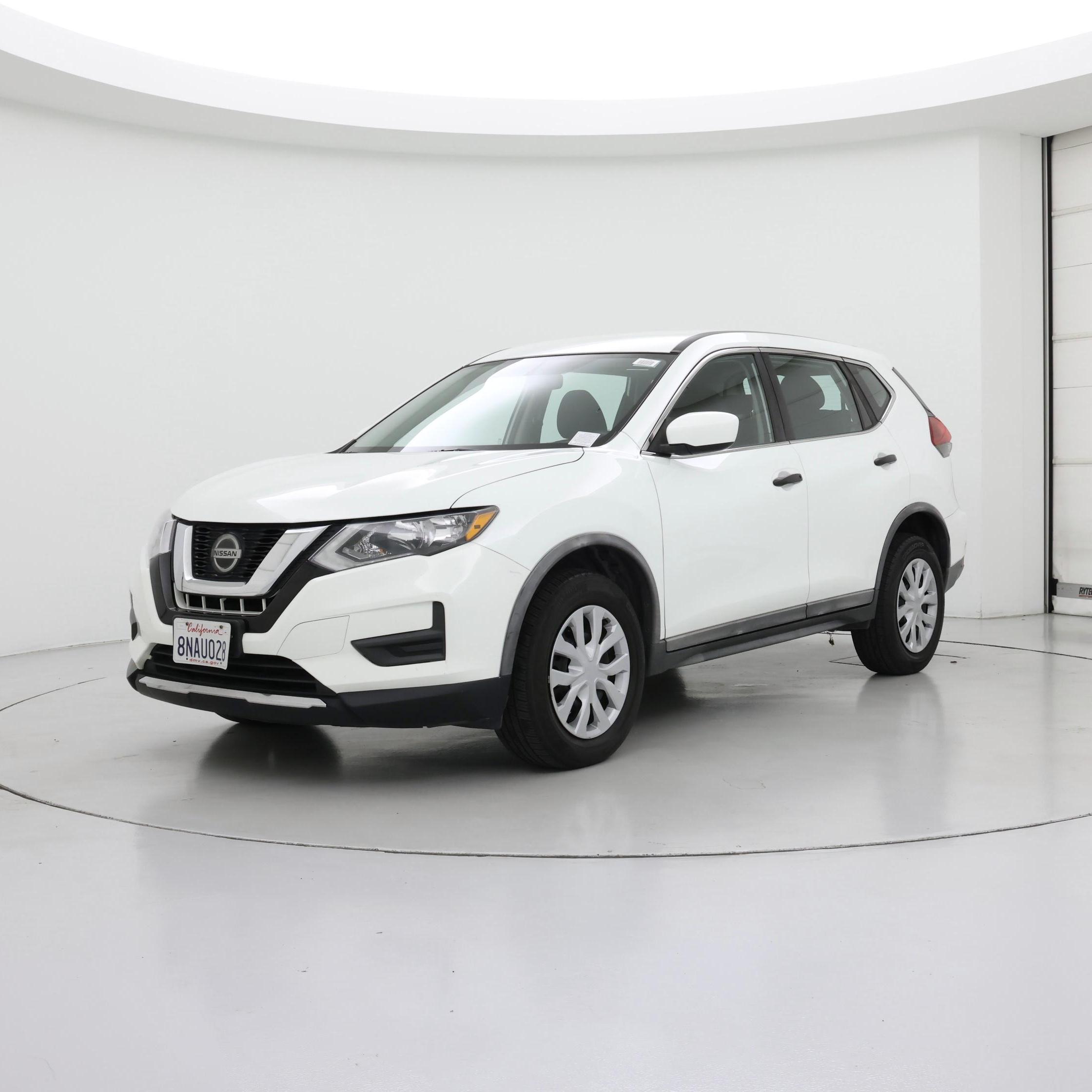 Thumbnail: 2018 Nissan Rogue - 4