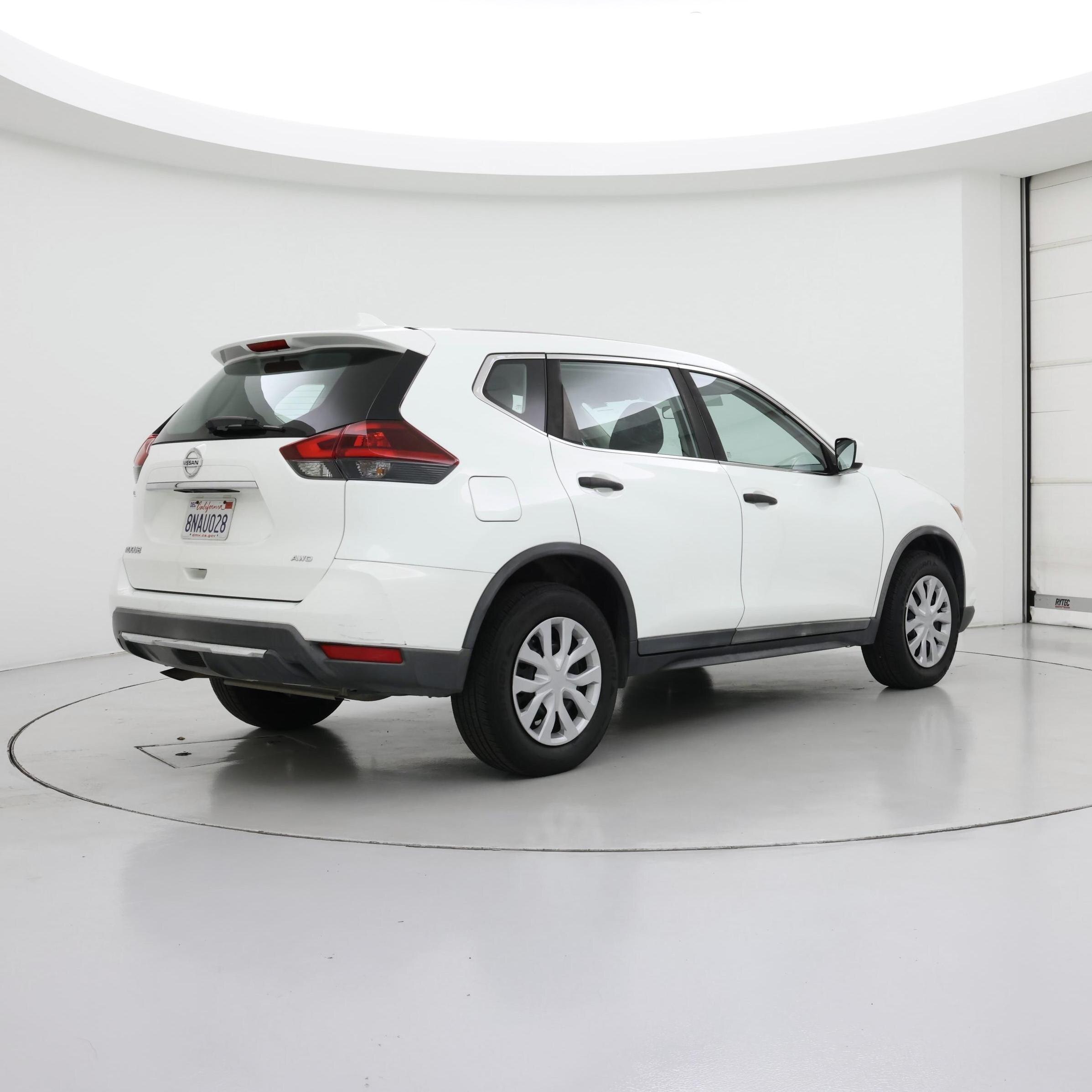 Thumbnail: 2018 Nissan Rogue - 8