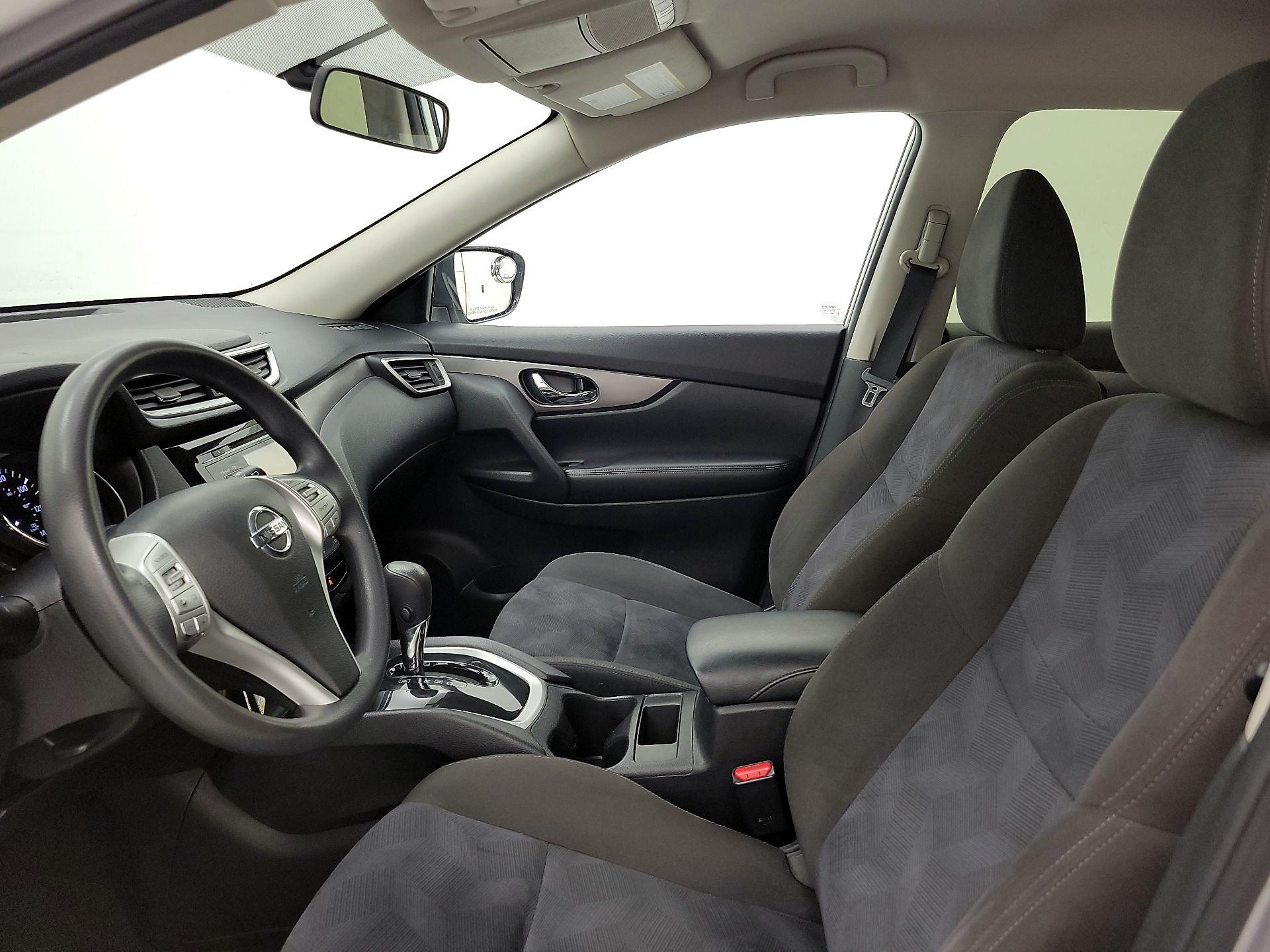 Thumbnail: 2015 Nissan Rogue - 11