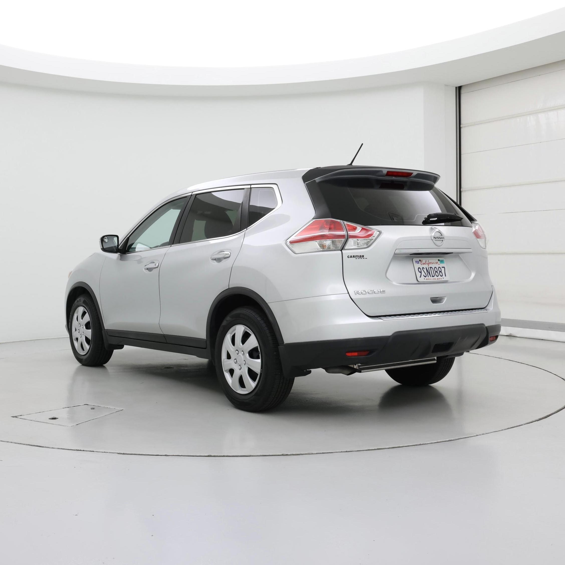 Thumbnail: 2015 Nissan Rogue - 2