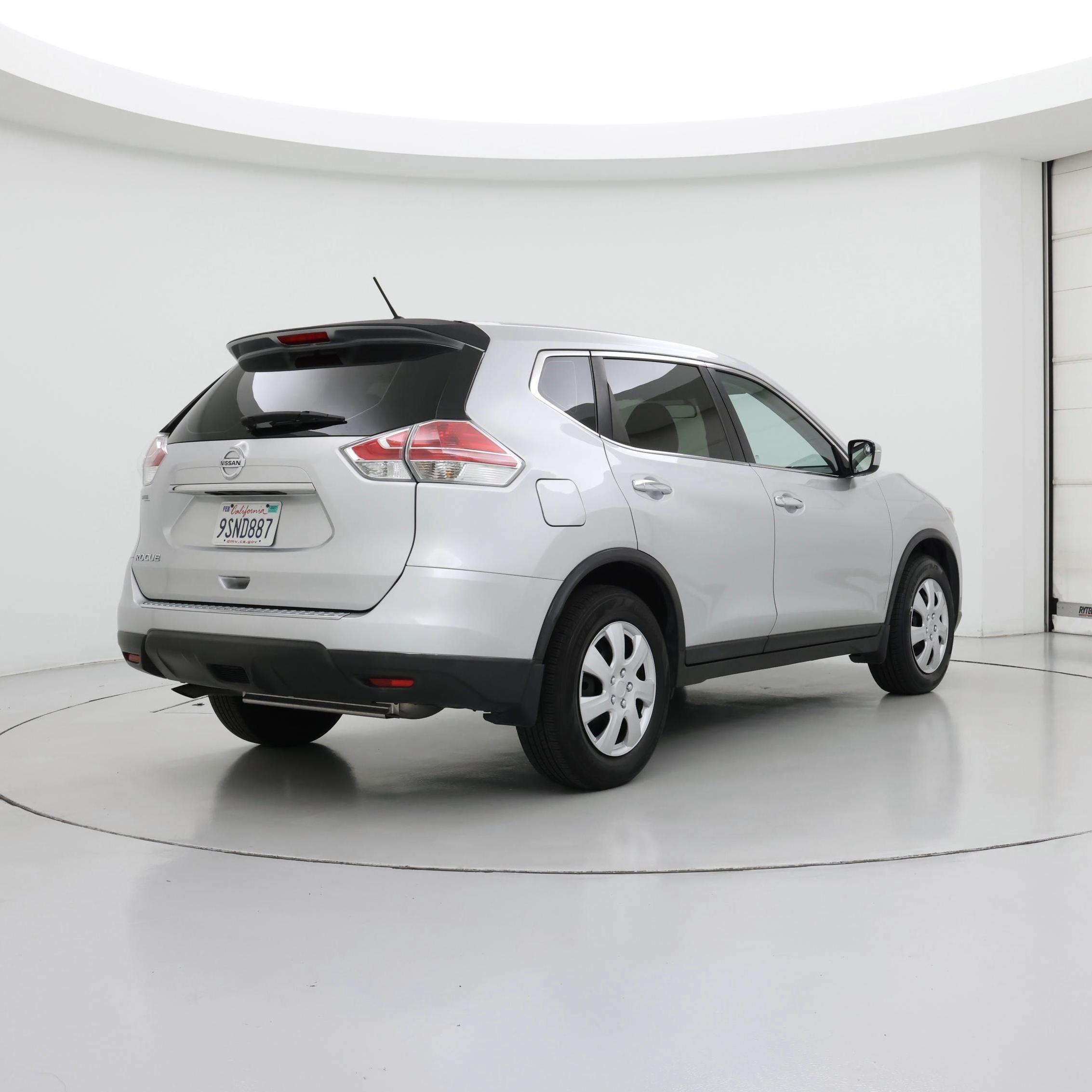 Thumbnail: 2015 Nissan Rogue - 8