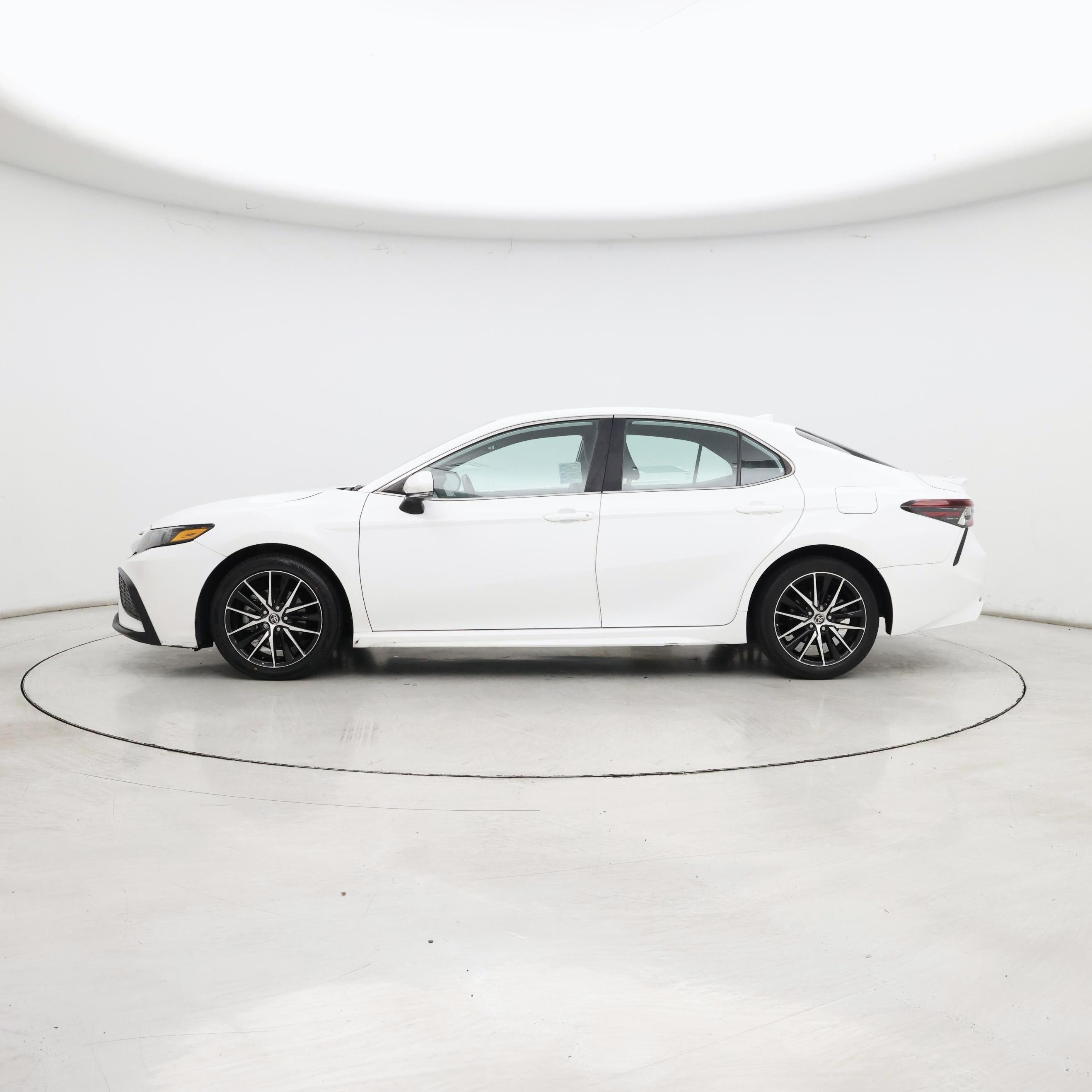 Thumbnail: 2023 Toyota Camry - 3