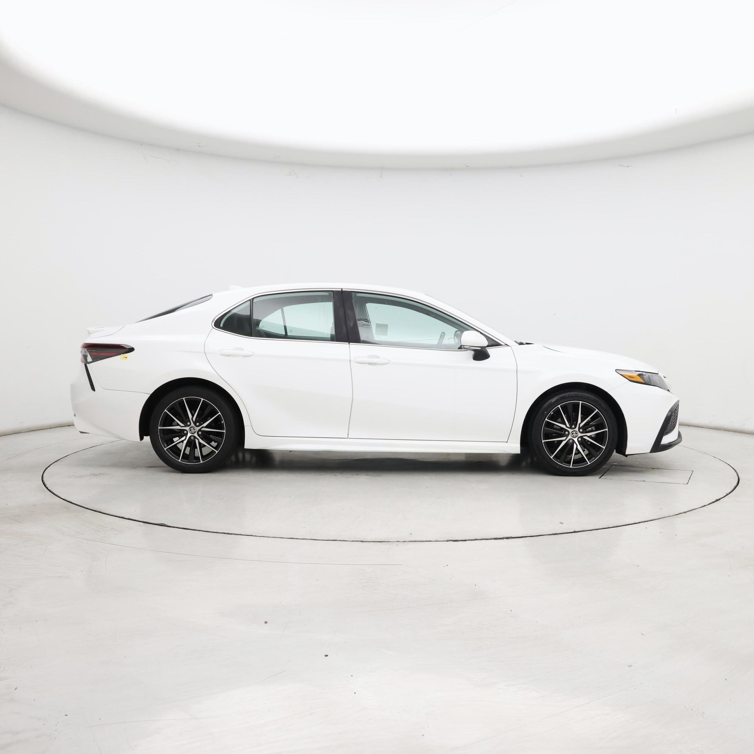 Thumbnail: 2023 Toyota Camry - 7