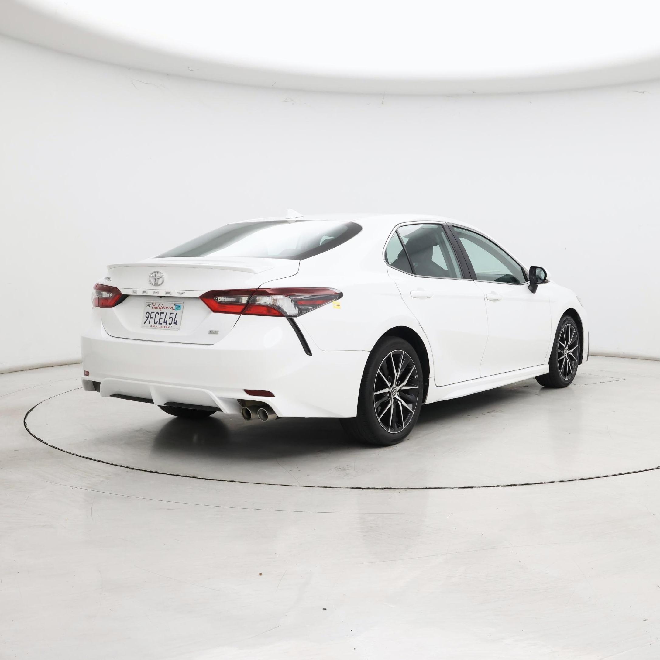 Thumbnail: 2023 Toyota Camry - 8