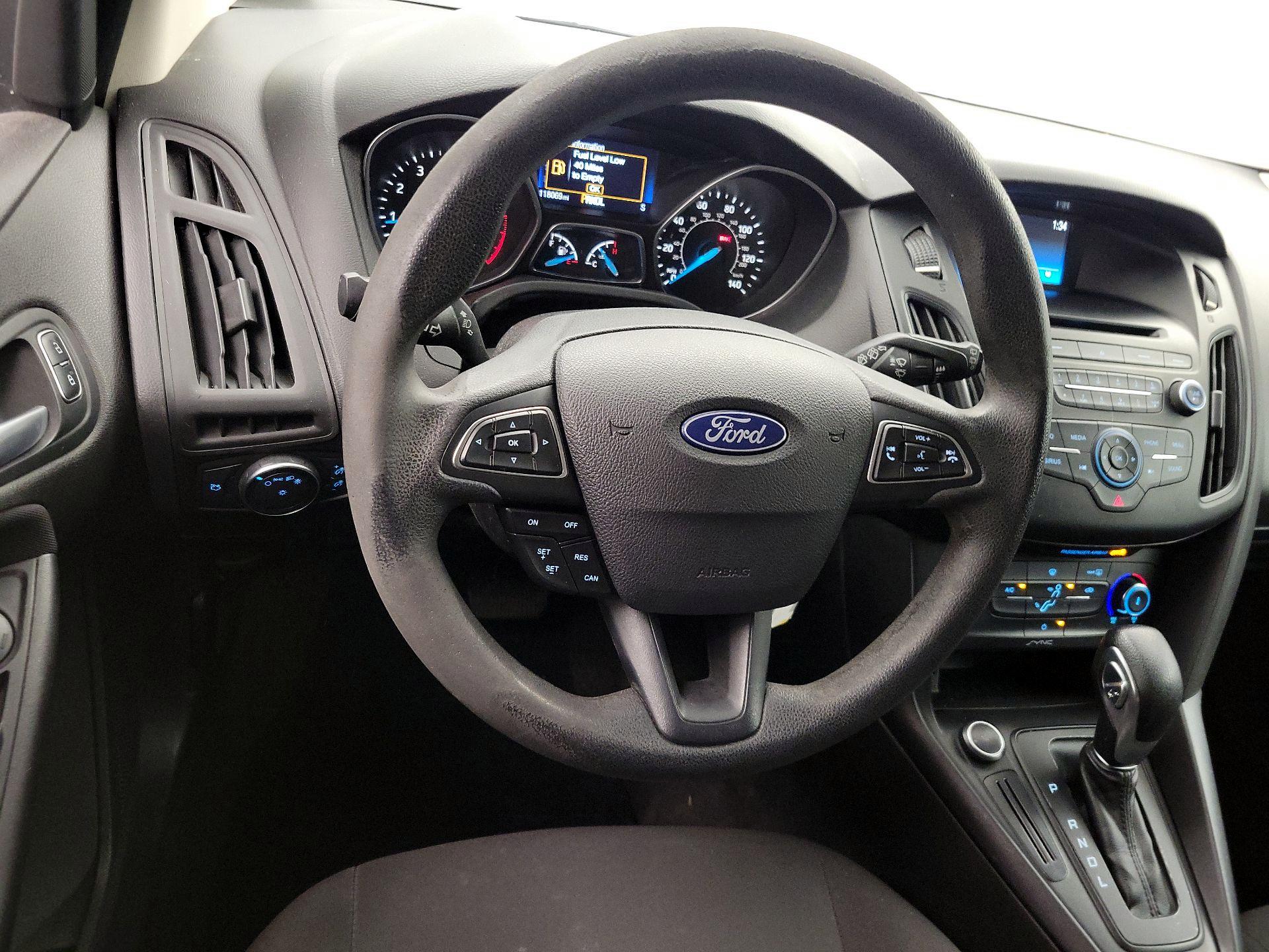 Thumbnail: 2017 Ford Focus - 10