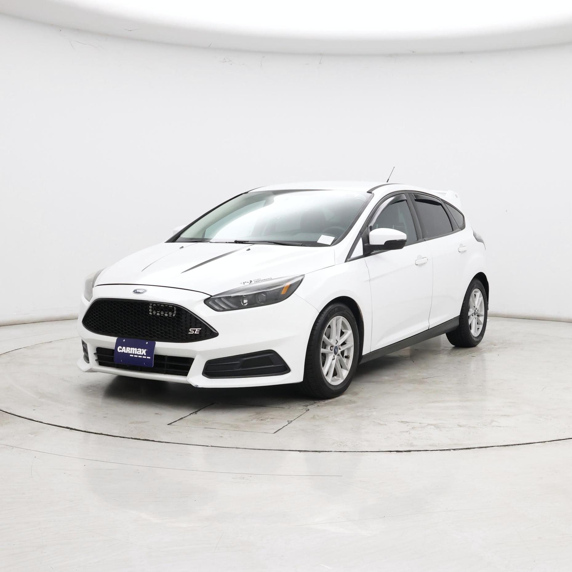Thumbnail: 2017 Ford Focus - 4