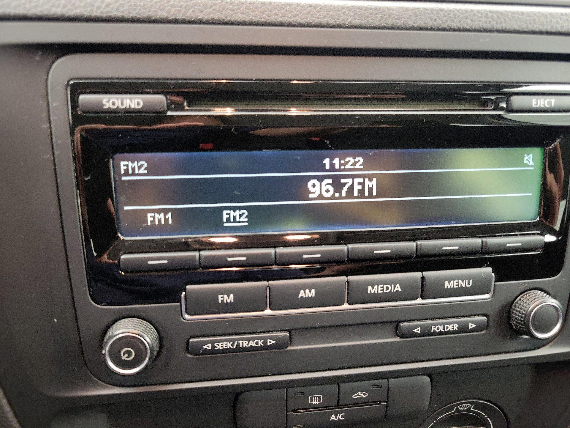 Thumbnail: 2015 Volkswagen Jetta - 14