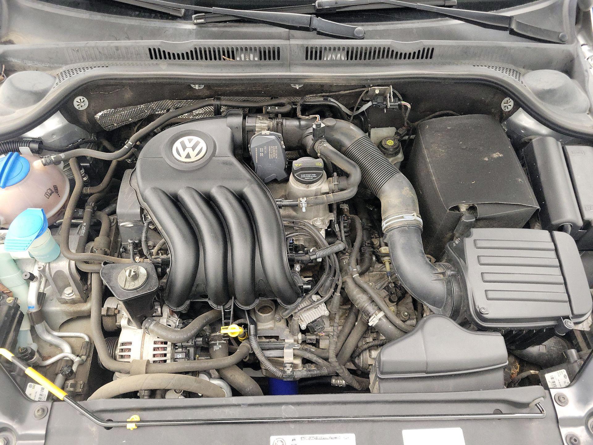 Thumbnail: 2015 Volkswagen Jetta - 20