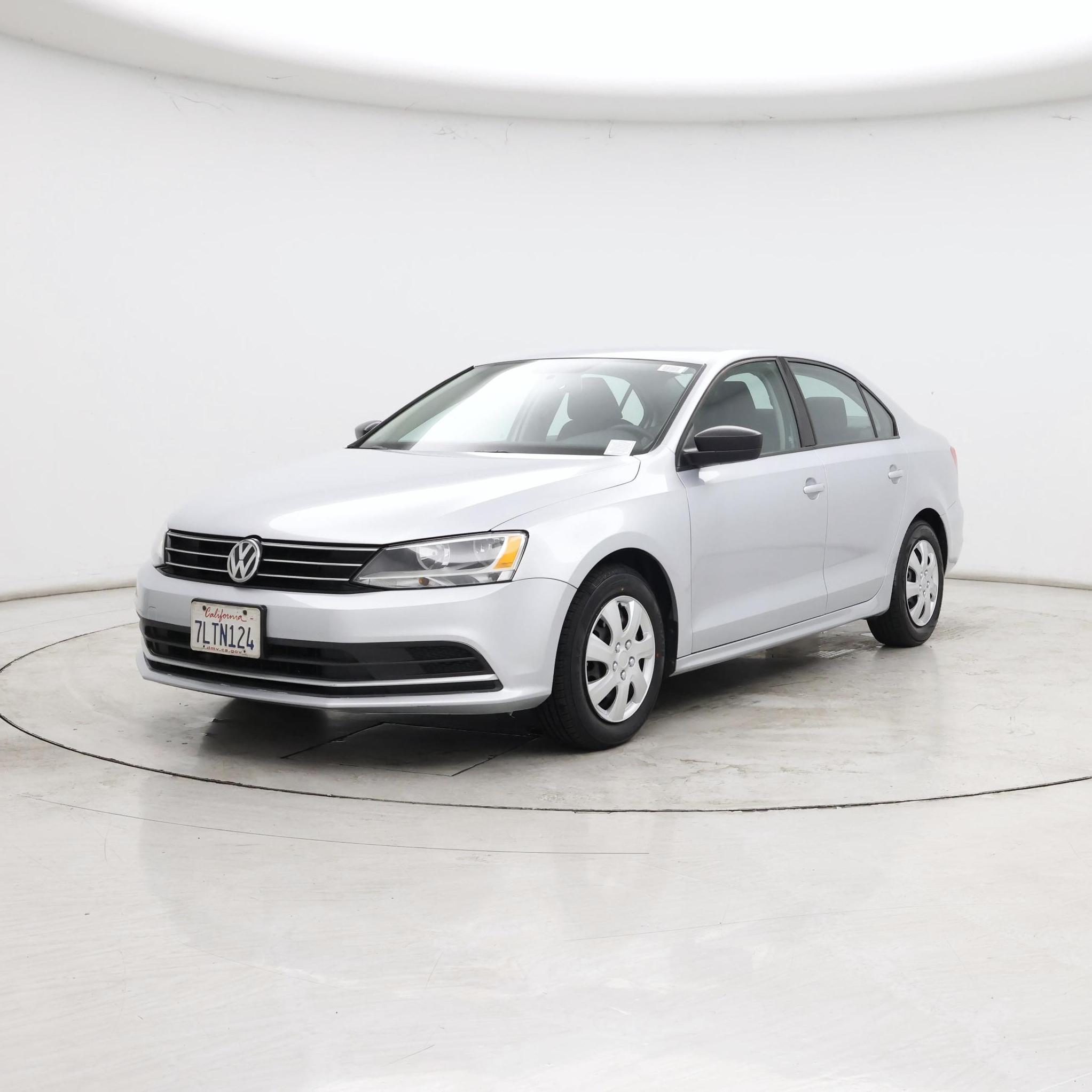 Thumbnail: 2015 Volkswagen Jetta - 4