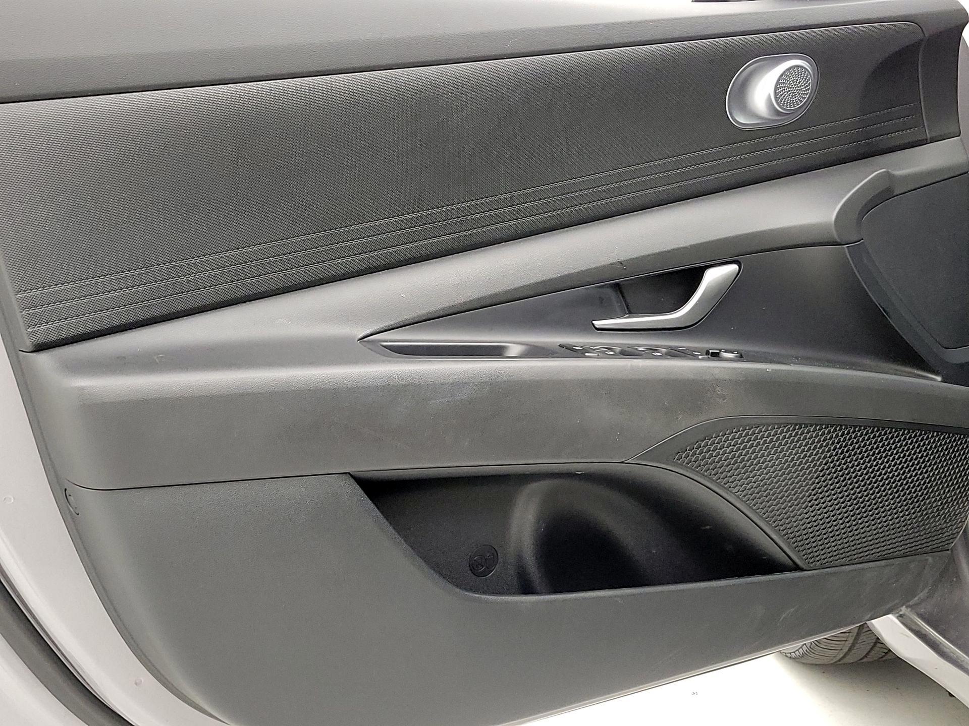 Thumbnail: 2025 Hyundai Elantra - 12