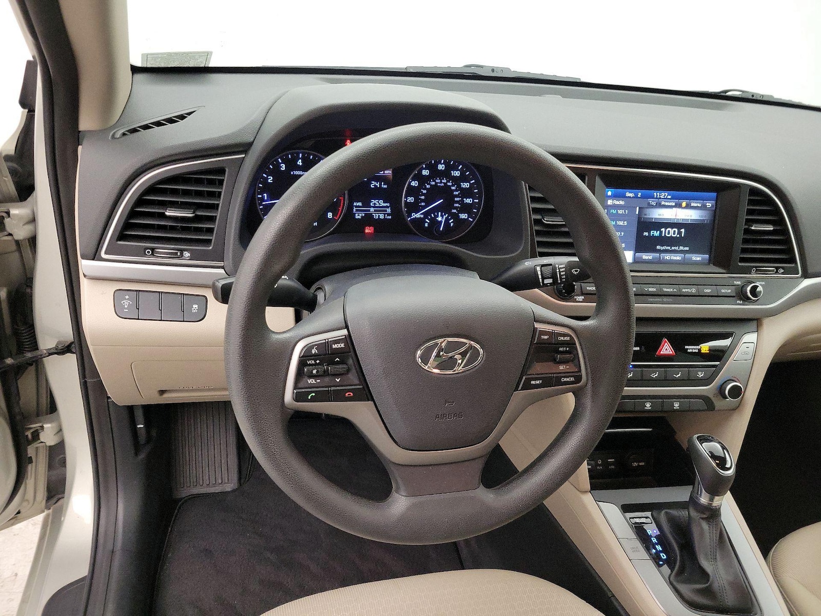 2017 Hyundai Elantra SE - Photo 11