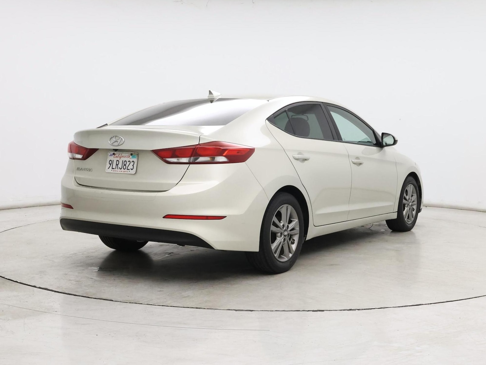 2017 Hyundai Elantra SE - Photo 9