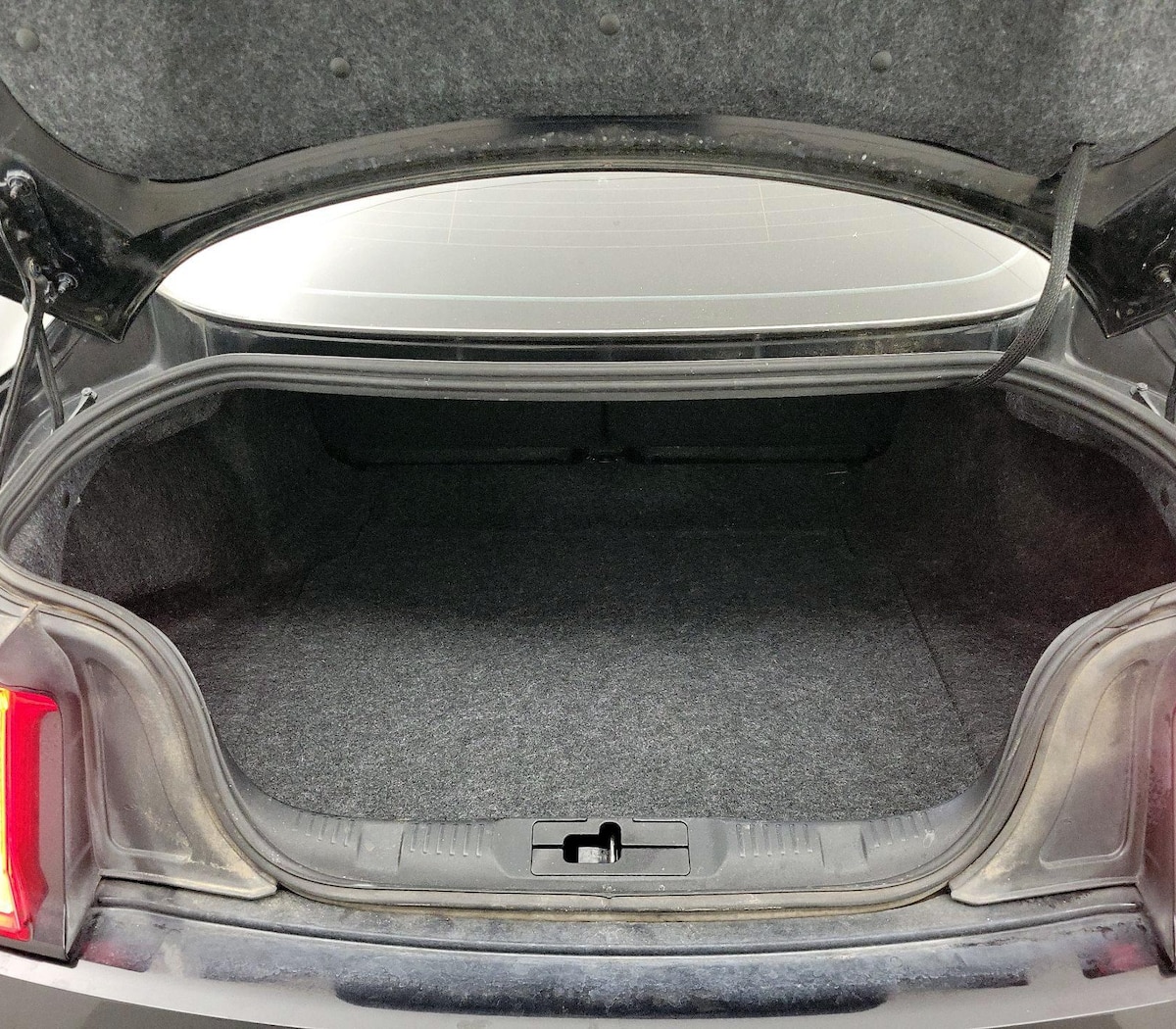 Trunk/Cargo (Seats Up)