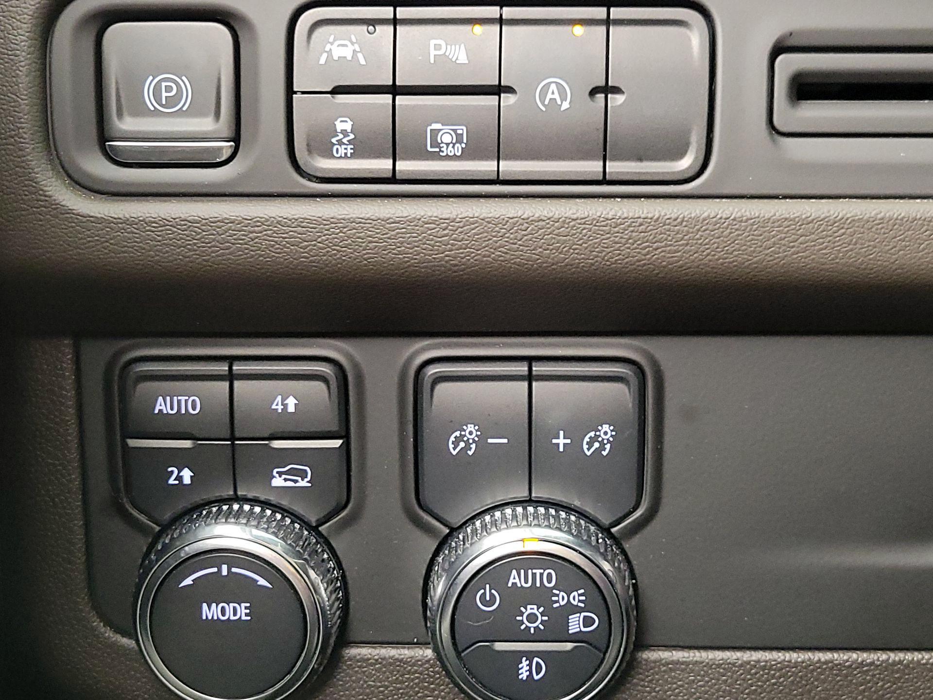 Thumbnail: 2024 GMC Yukon - 13