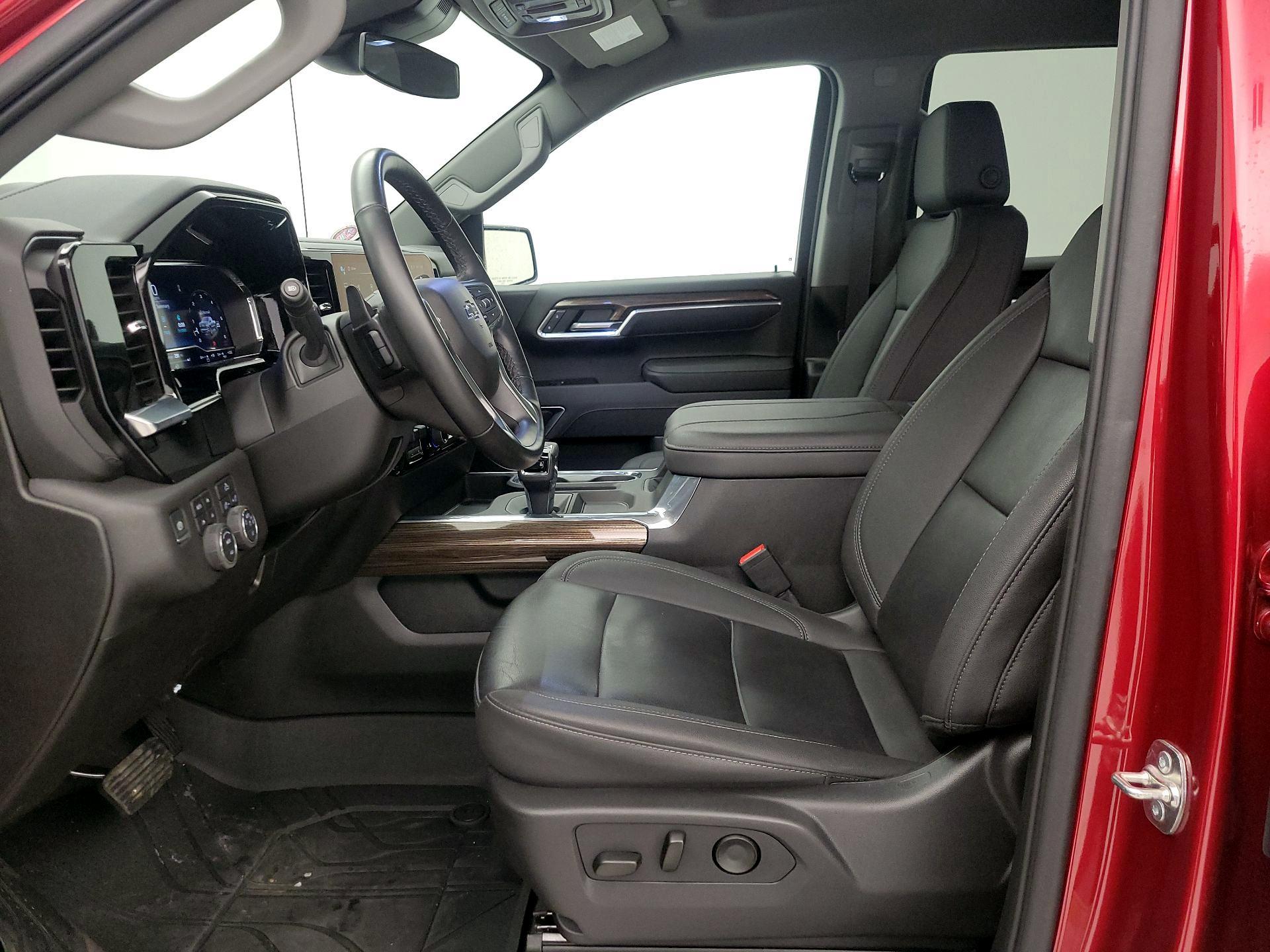 Thumbnail: 2025 Chevrolet Silverado 1500 - 11