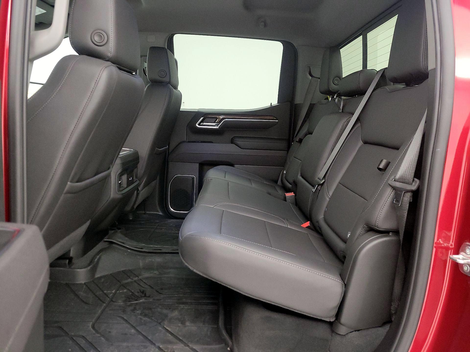 Thumbnail: 2025 Chevrolet Silverado 1500 - 19