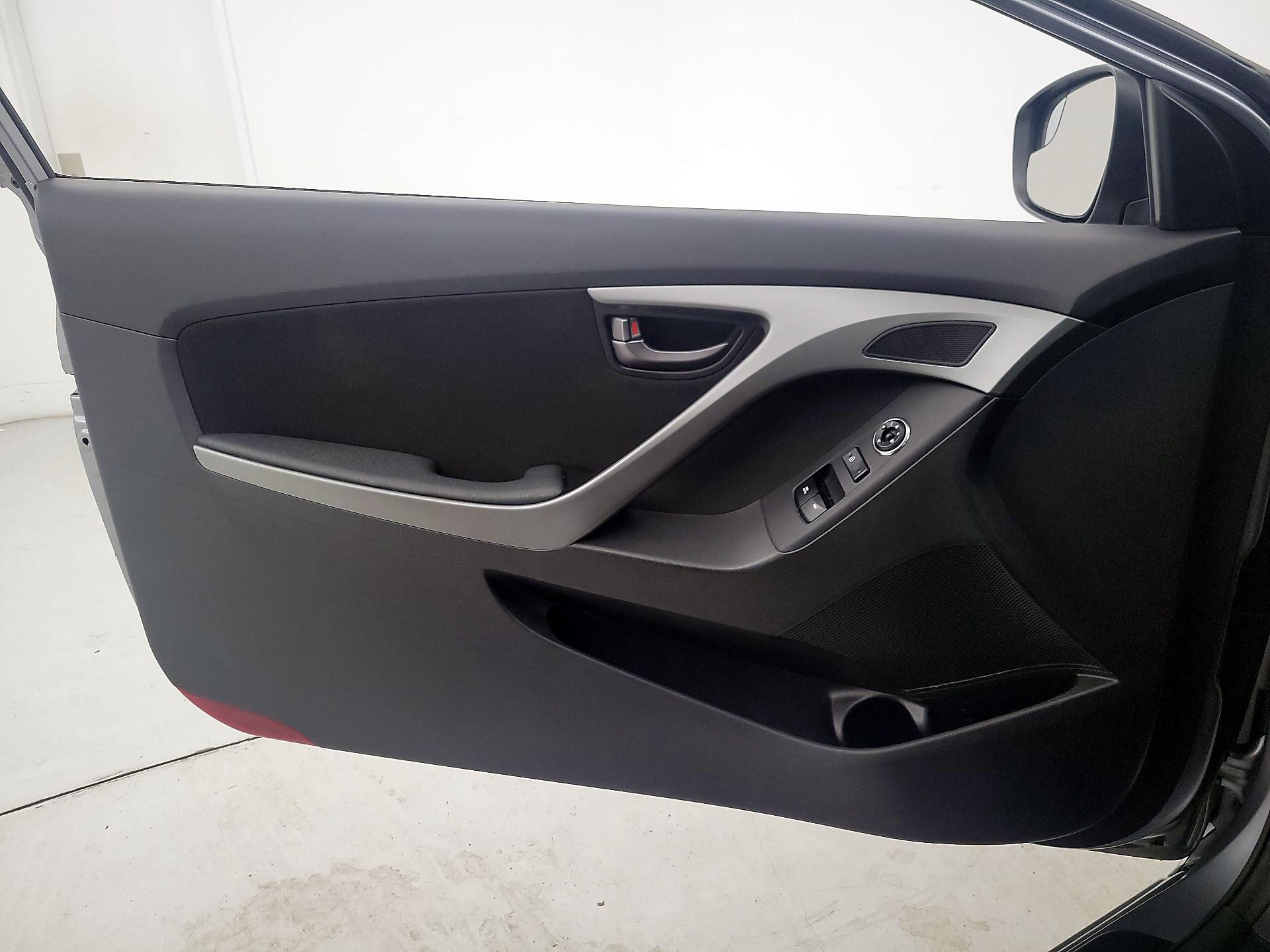 Thumbnail: 2014 Hyundai Elantra - 12