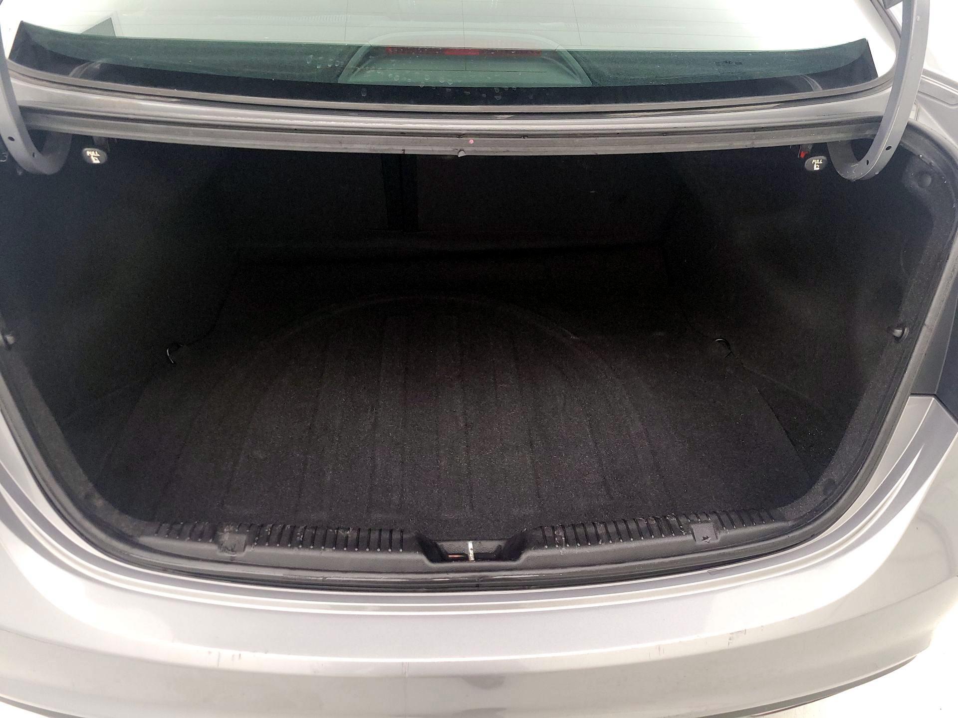 Thumbnail: 2014 Hyundai Elantra - 19