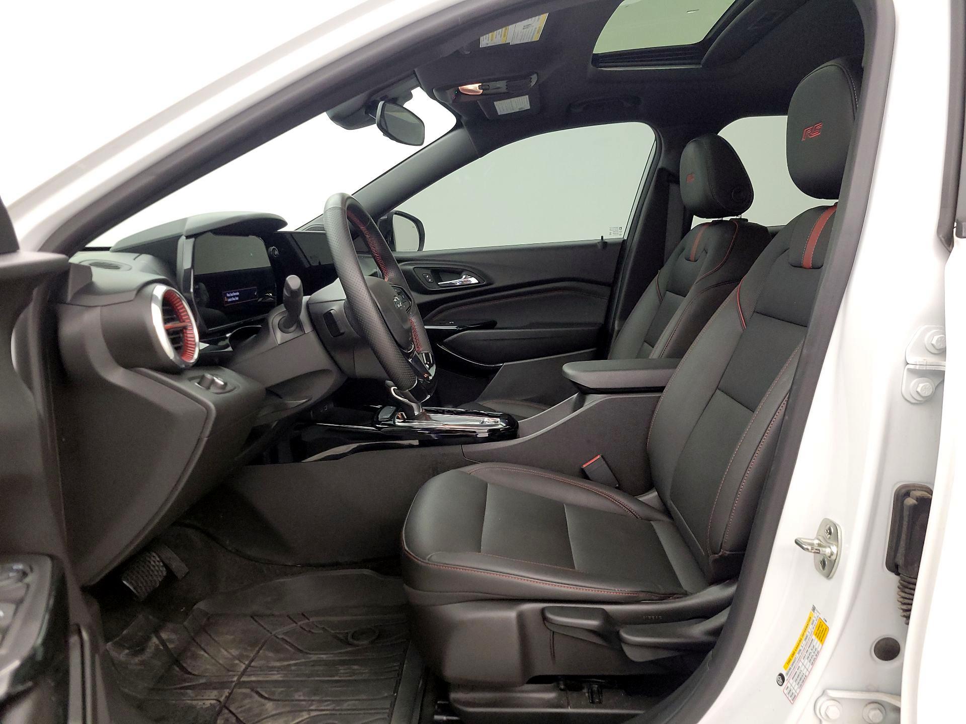 Thumbnail: 2024 Chevrolet Trax - 11