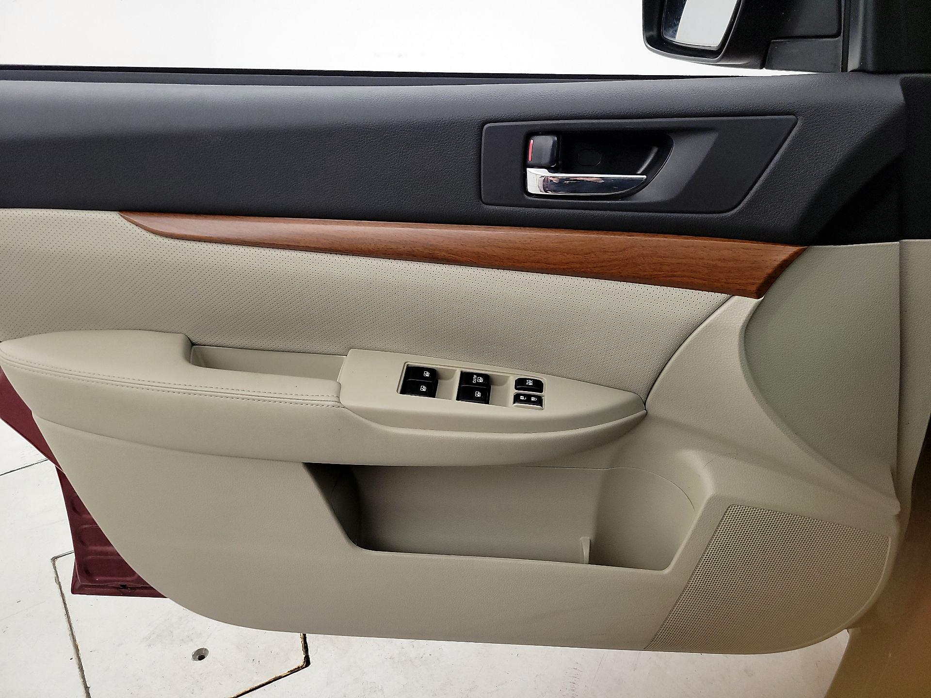 Thumbnail: 2014 Subaru Outback - 12