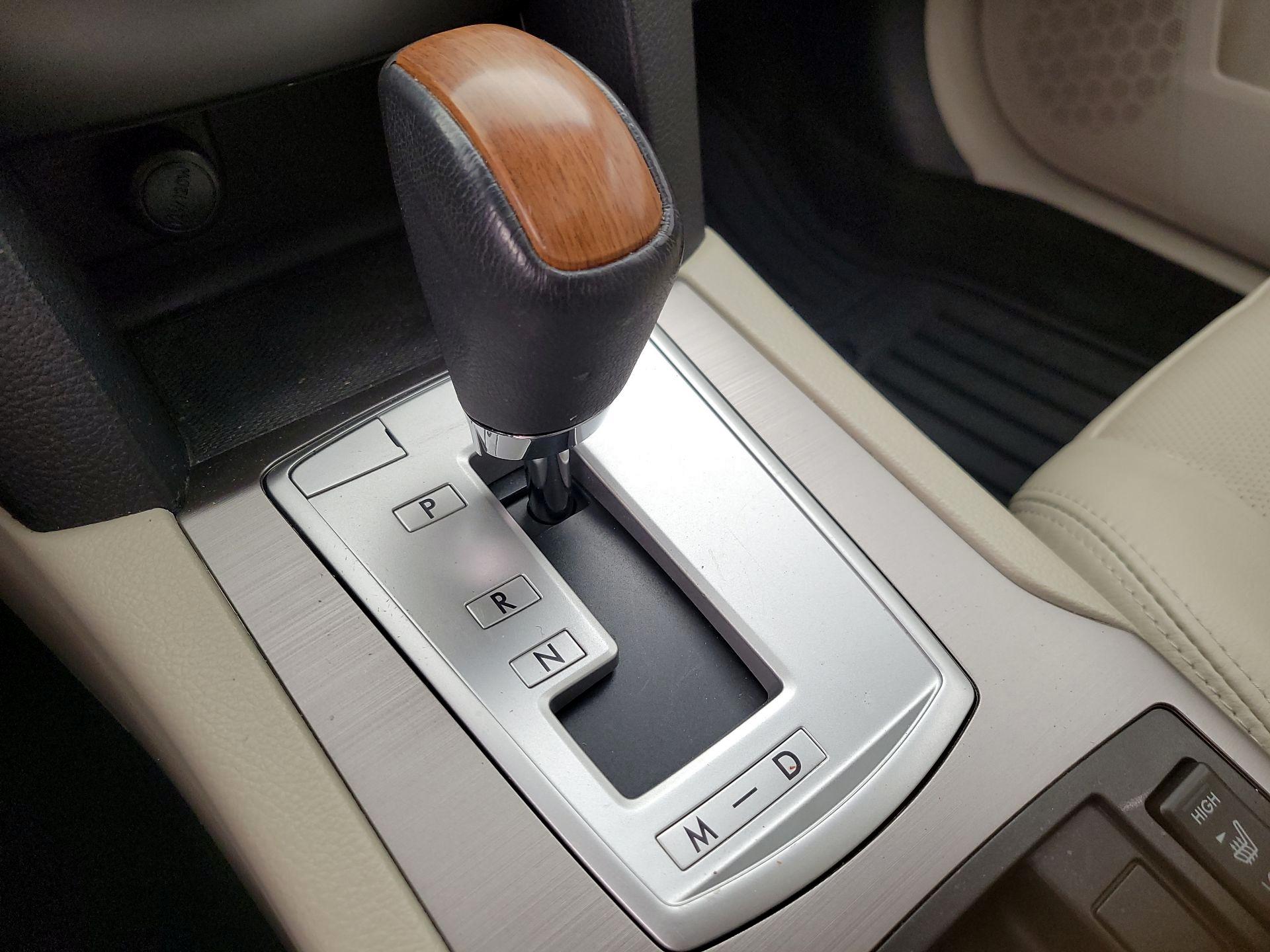 Thumbnail: 2014 Subaru Outback - 18