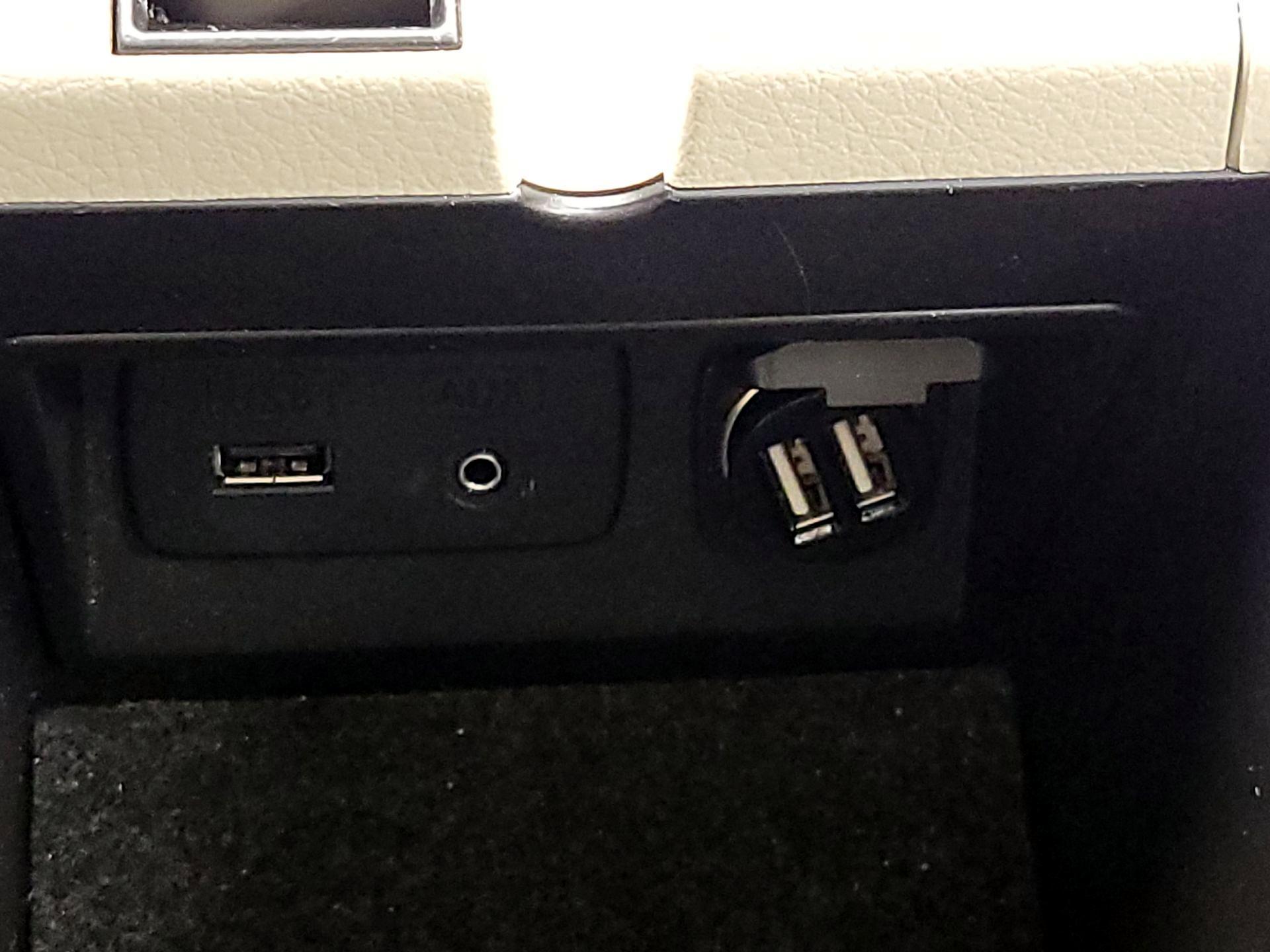 Thumbnail: 2014 Subaru Outback - 19