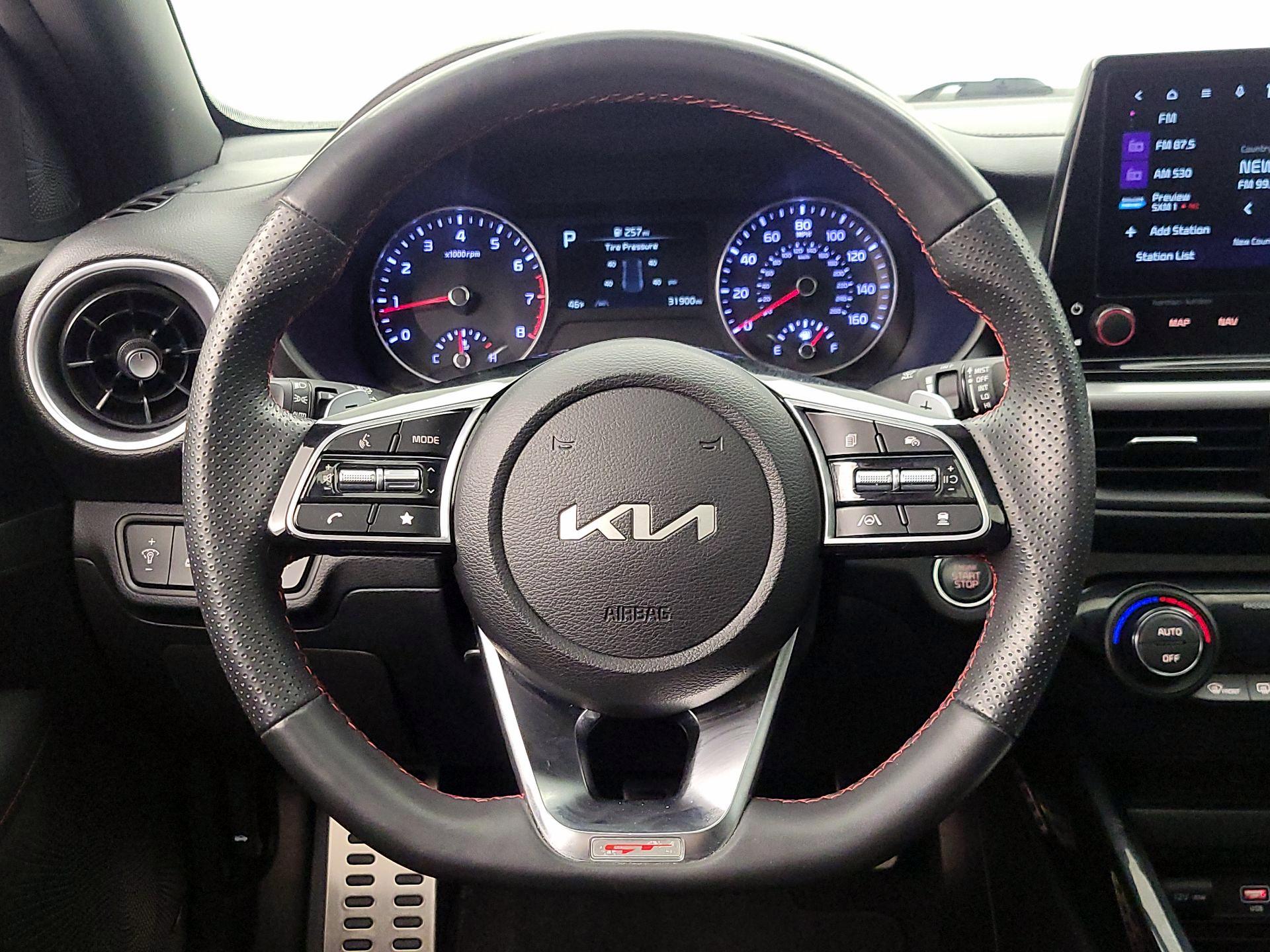 Thumbnail: 2023 Kia Forte - 10