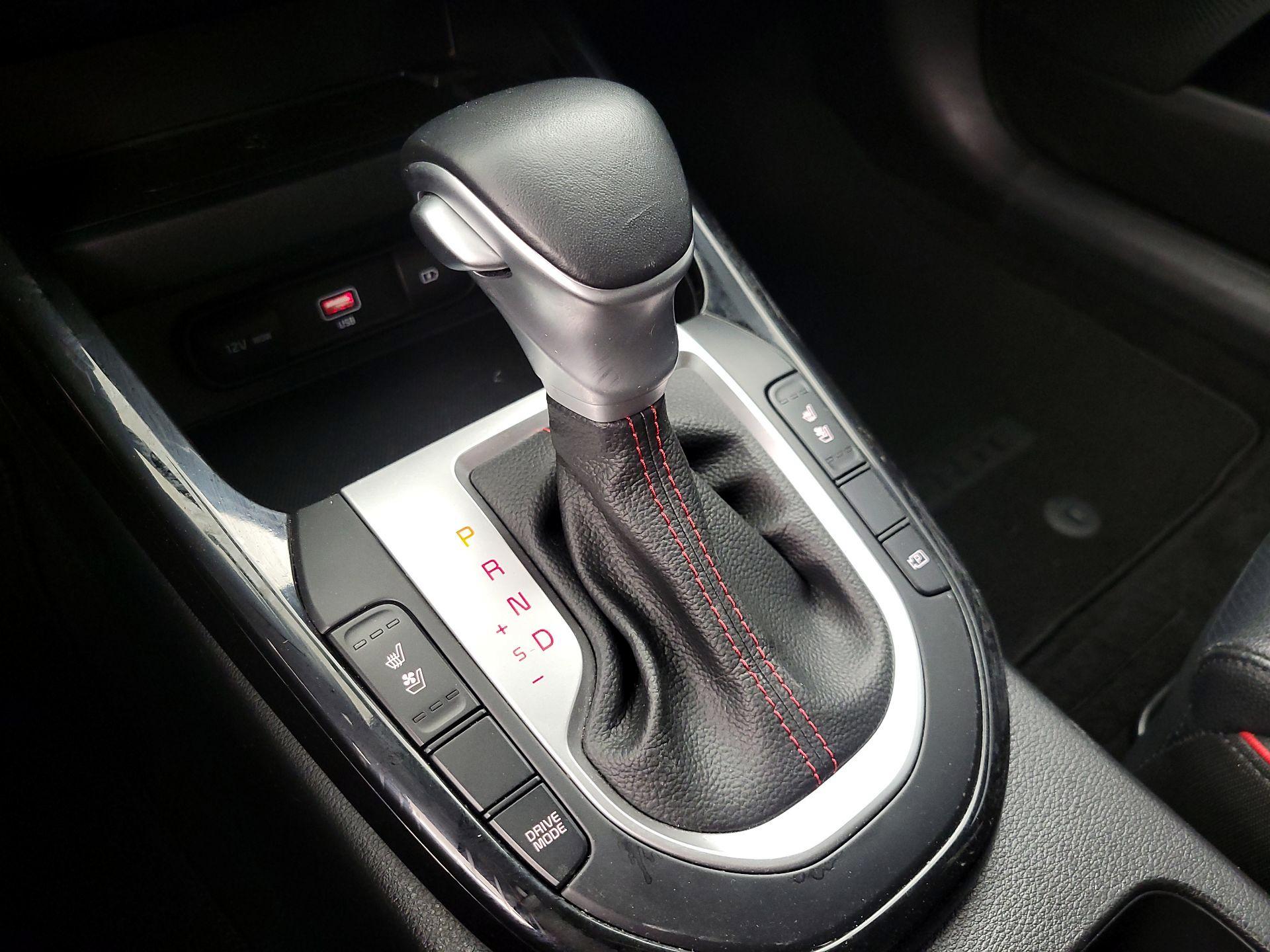 Thumbnail: 2023 Kia Forte - 17