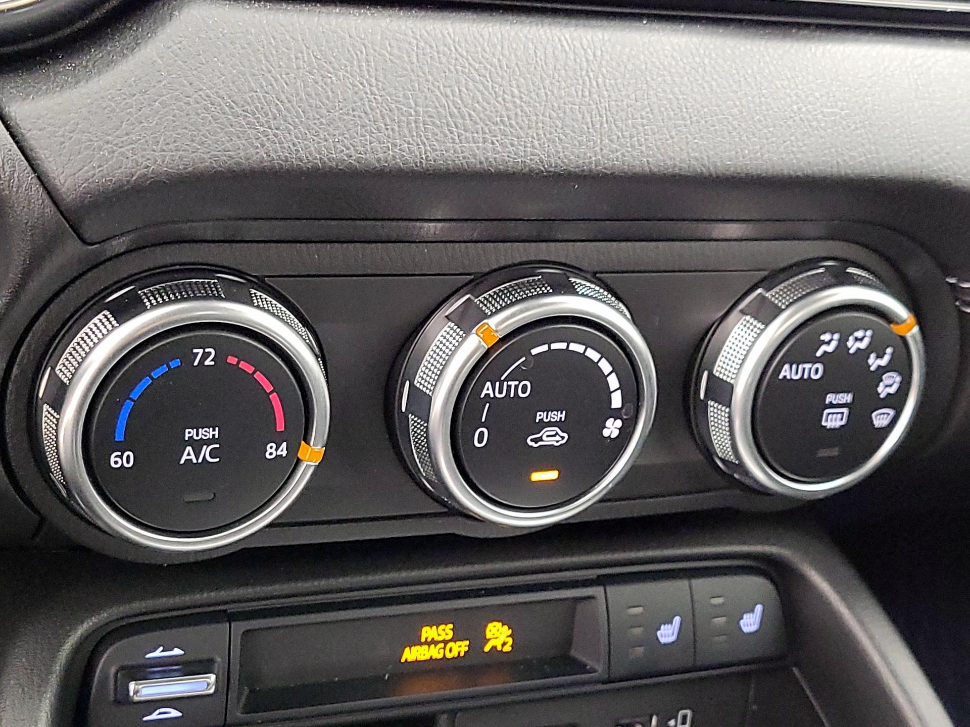 Thumbnail: 2023 Mazda MX-5 Miata - 17