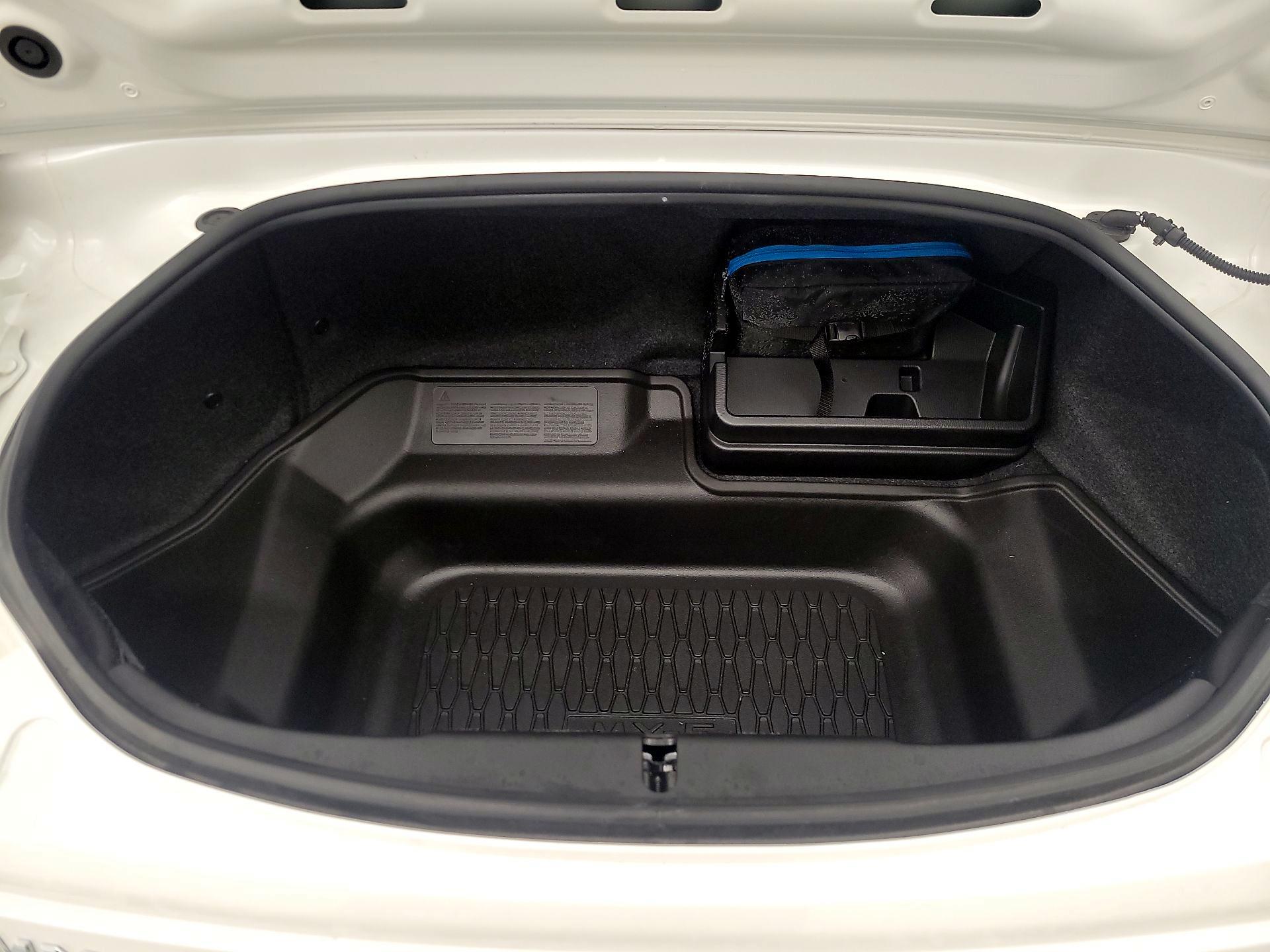 Thumbnail: 2023 Mazda MX-5 Miata - 20